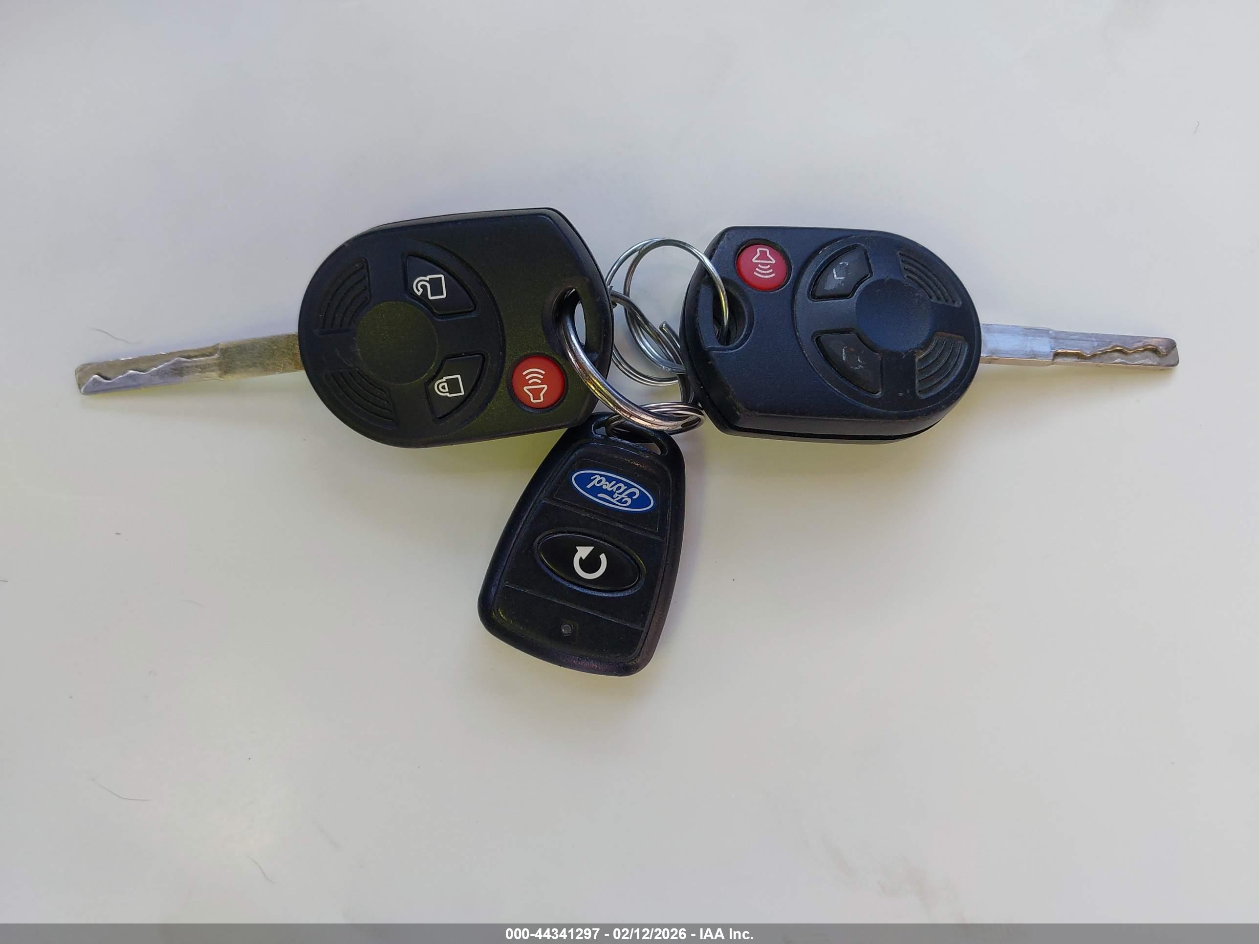 FORD ESCAPE image 11