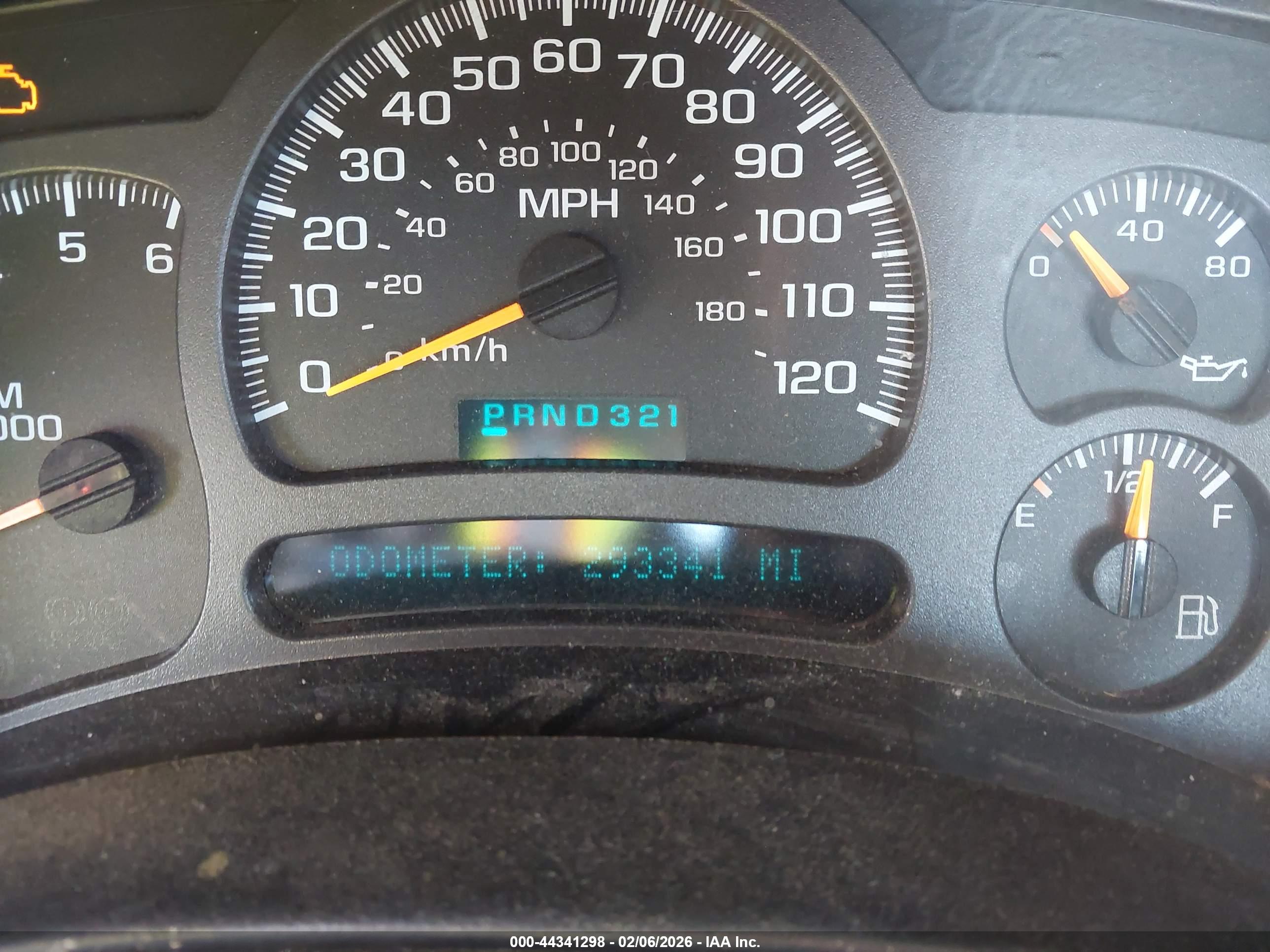 CHEVROLET SILVERADO image 7