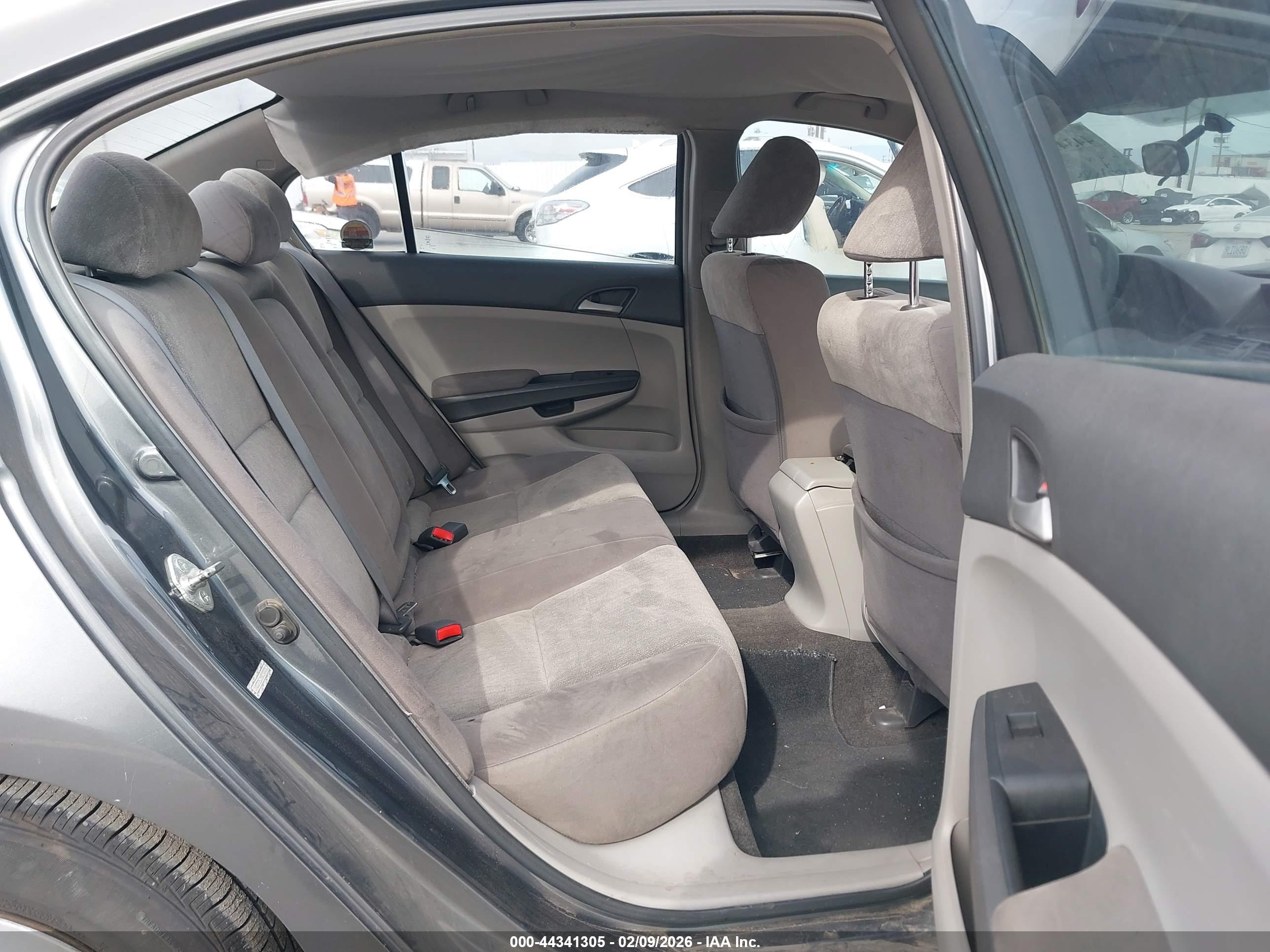 HONDA ACCORD image 8