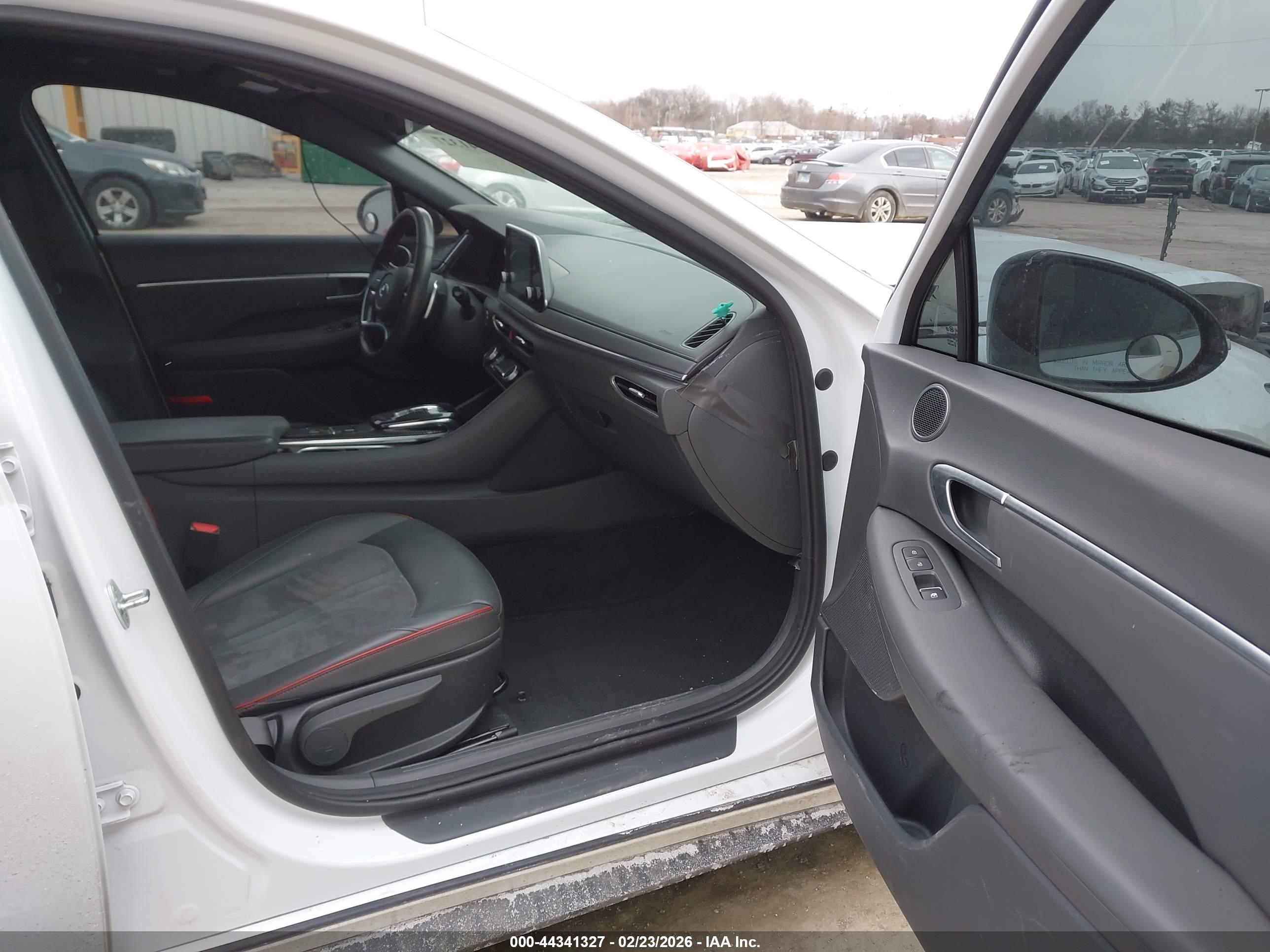 HYUNDAI SONATA image 5