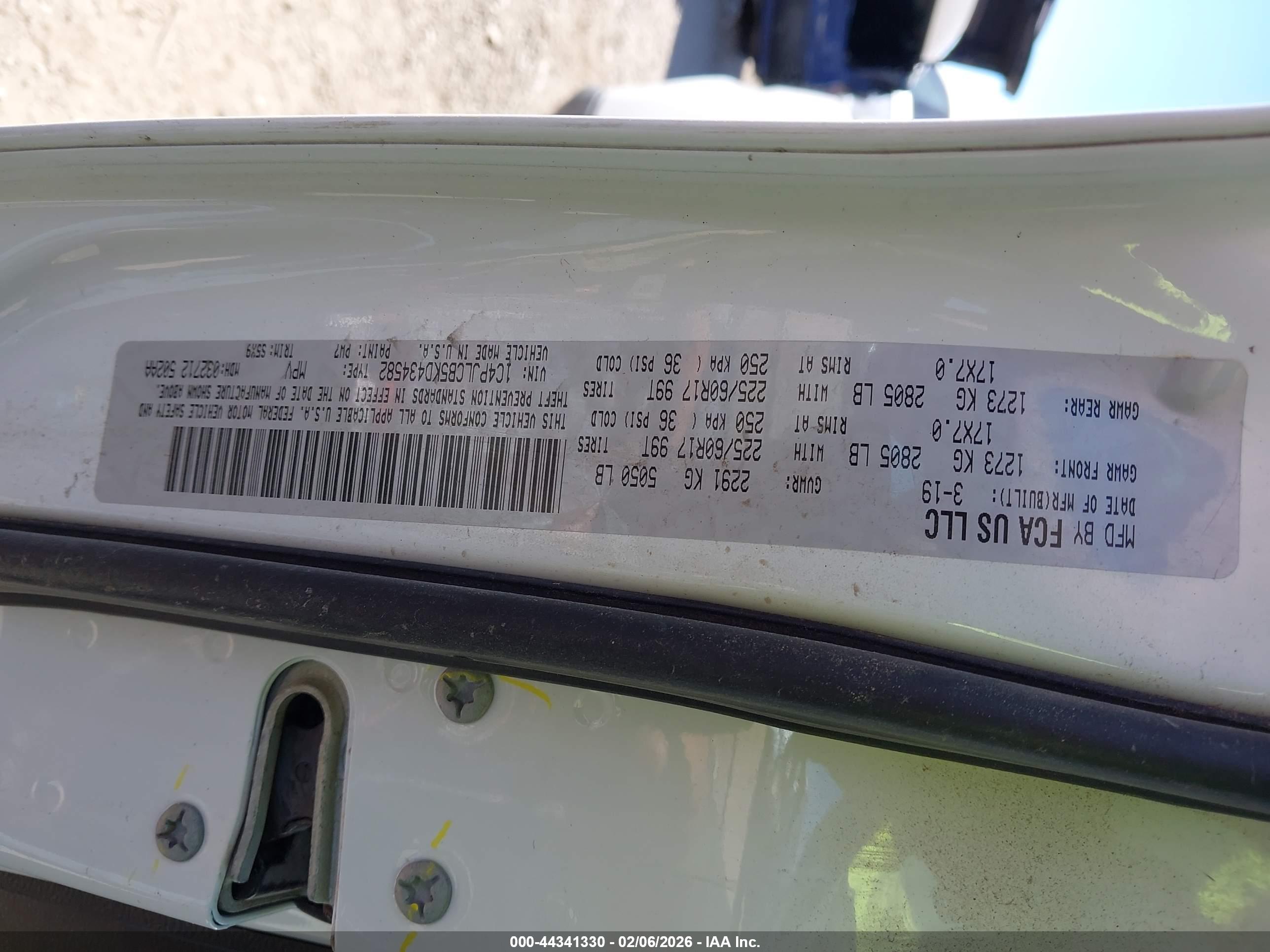 JEEP CHEROKEE image 9