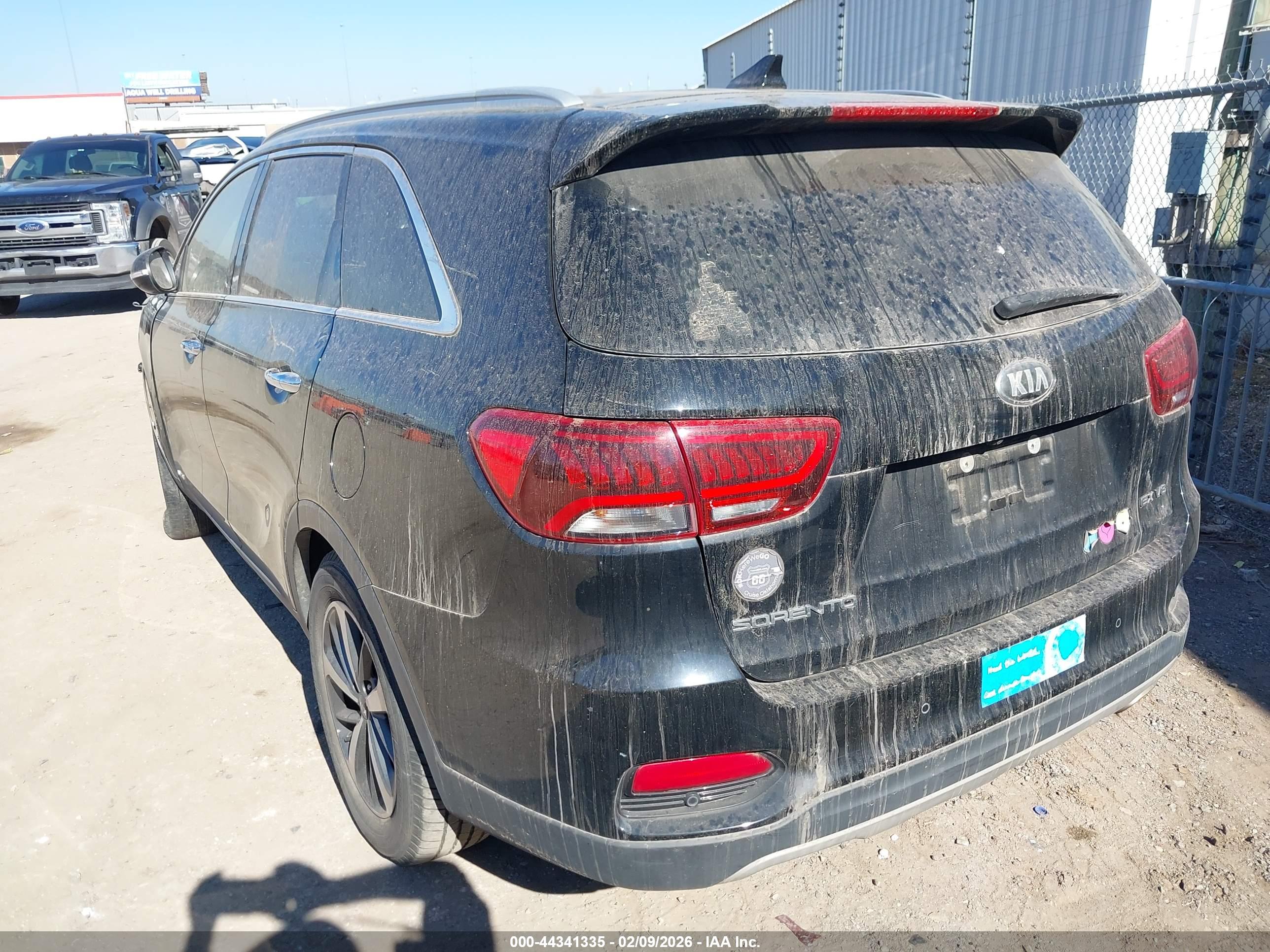 KIA SORENTO image 3