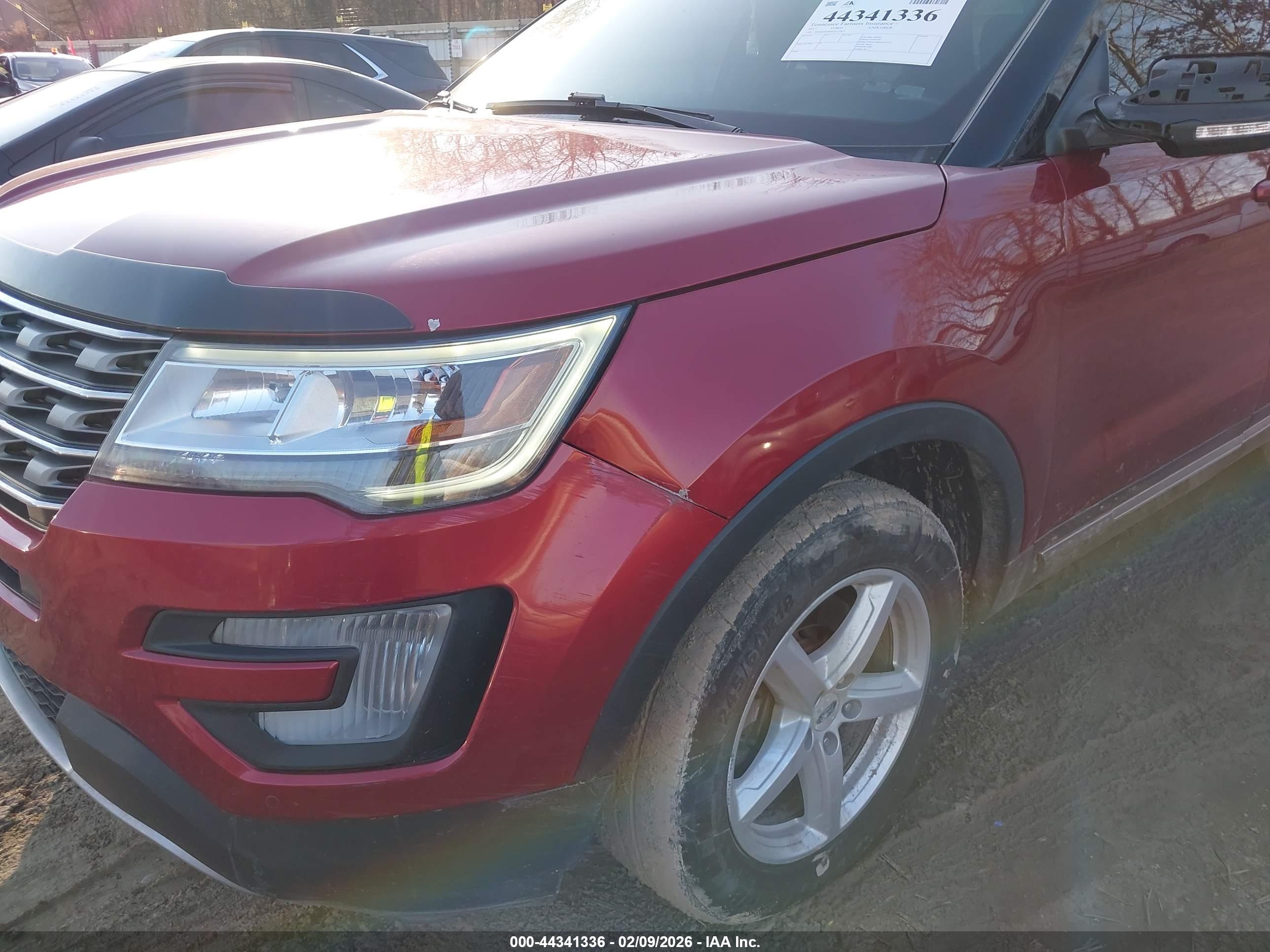 FORD EXPLORER image 6