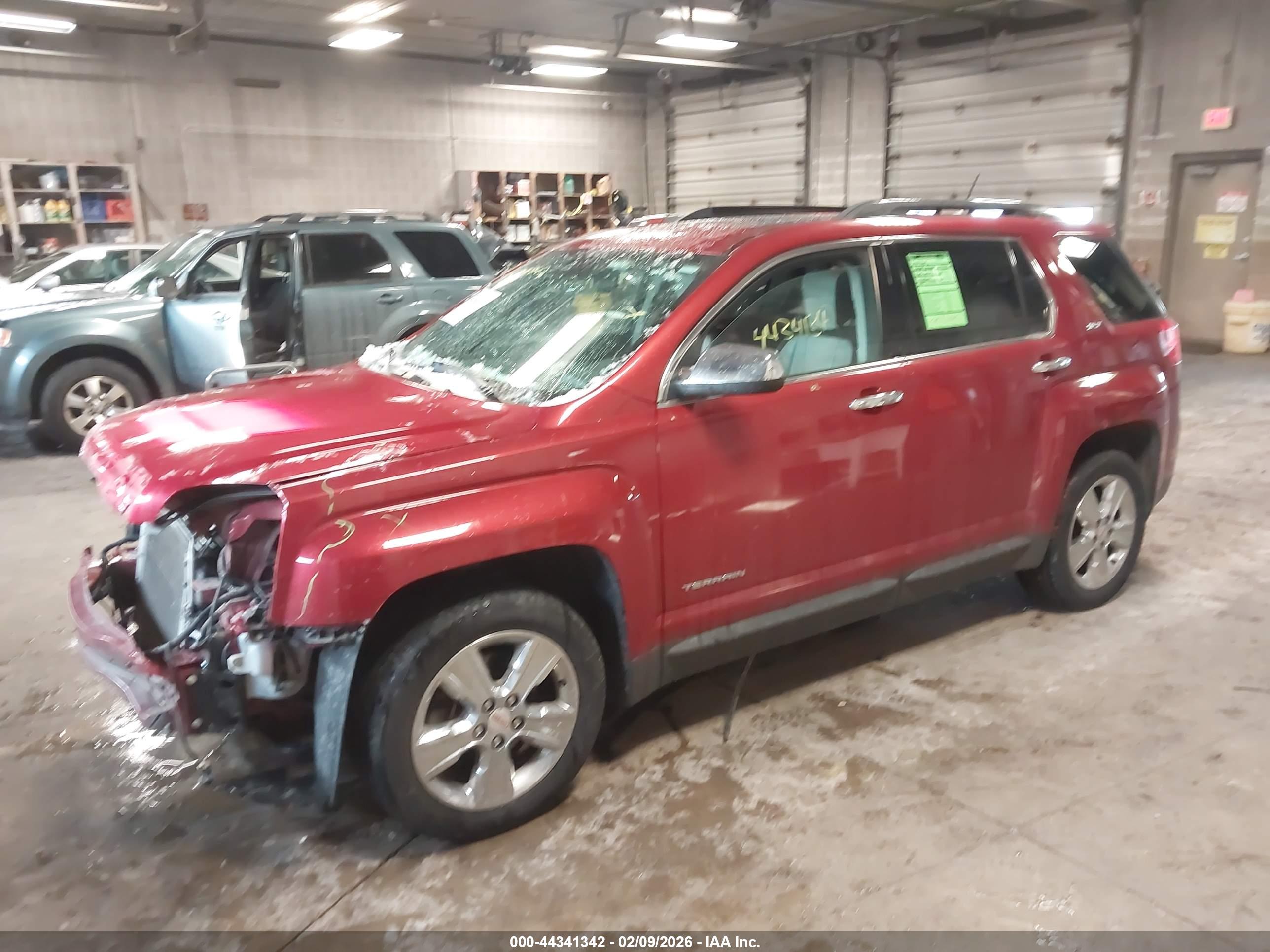 GMC TERRAIN image 2