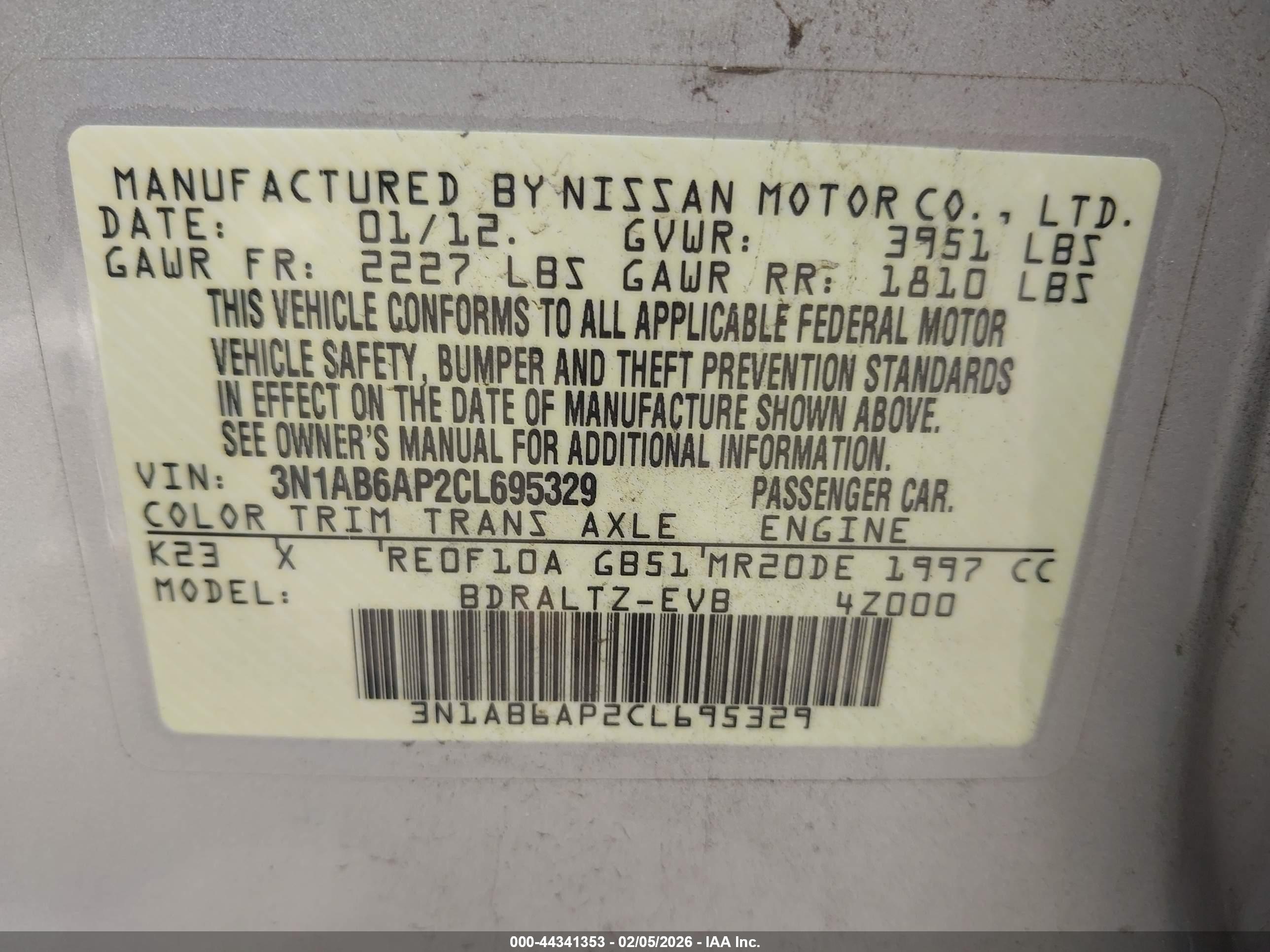 NISSAN SENTRA image 9