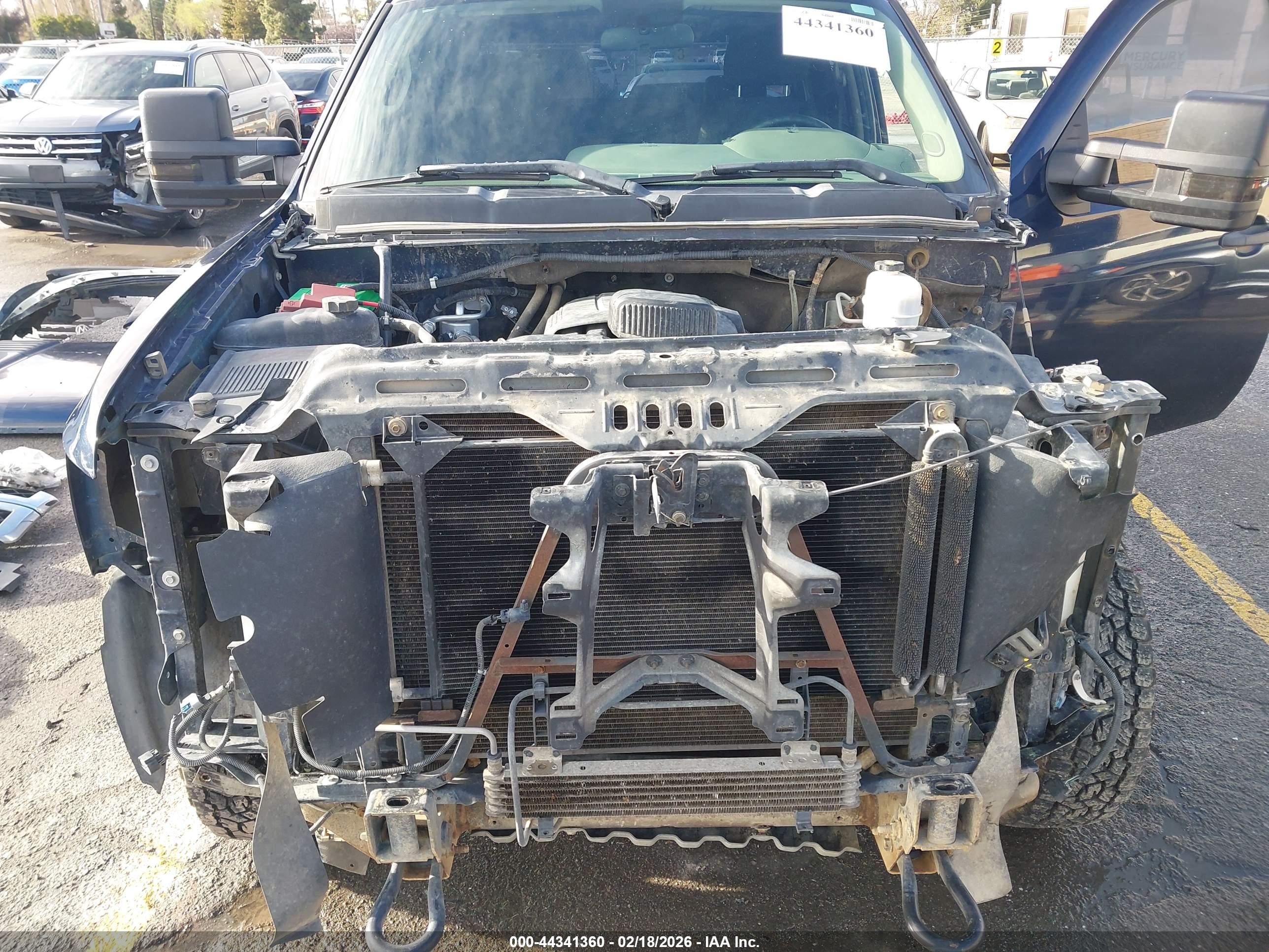 CHEVROLET SILVERADO image 10
