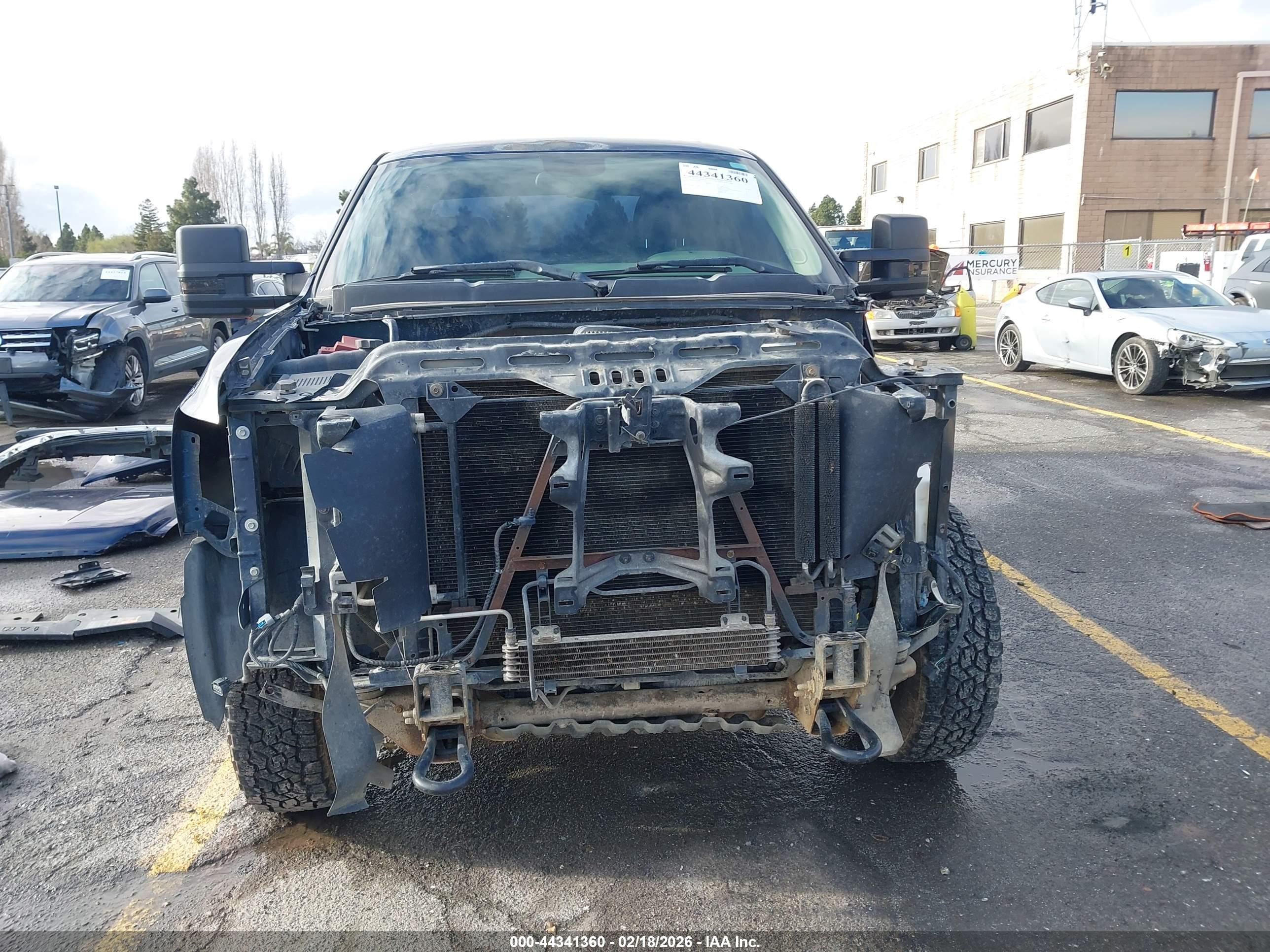CHEVROLET SILVERADO image 6
