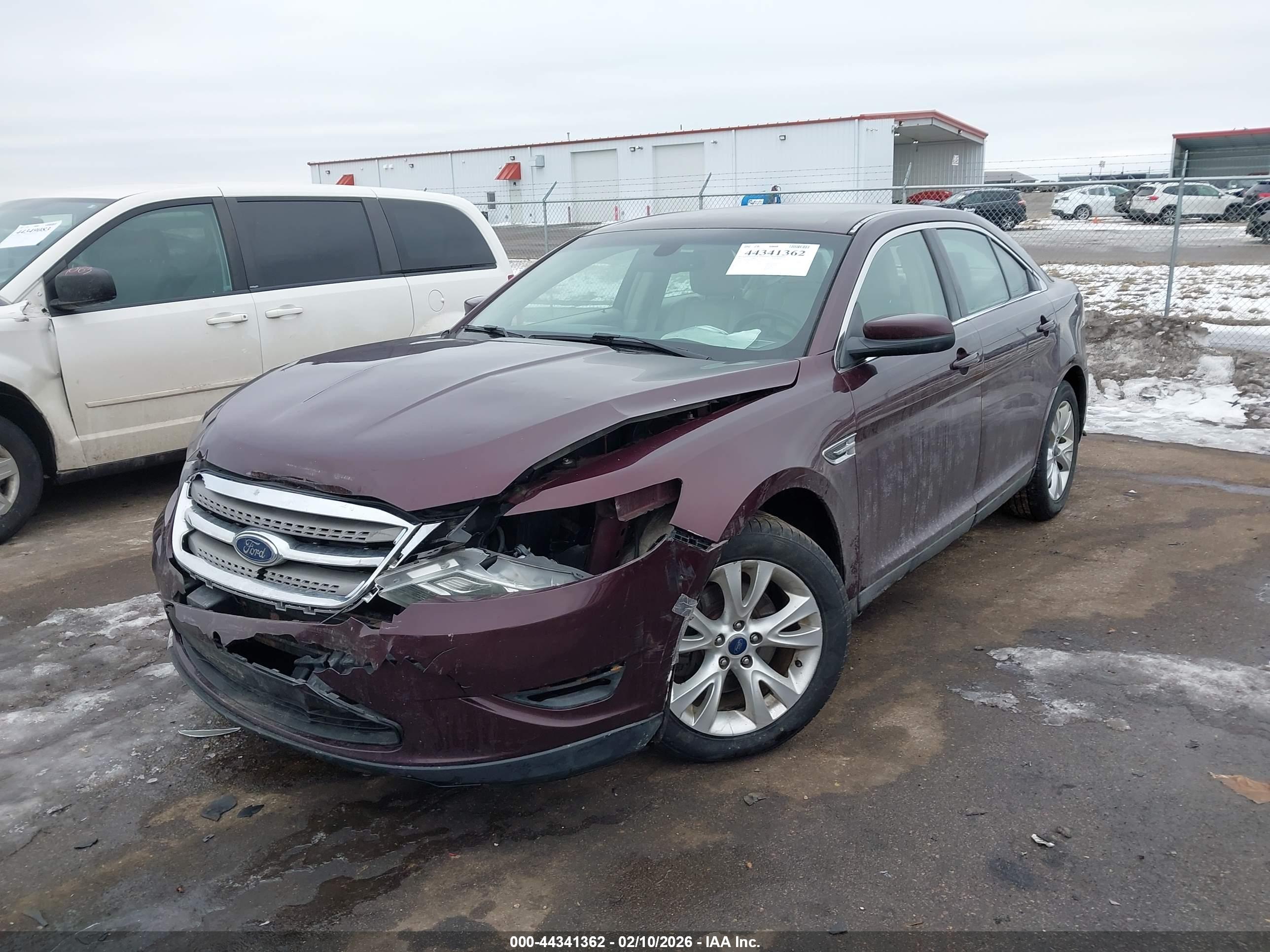 FORD TAURUS image 2