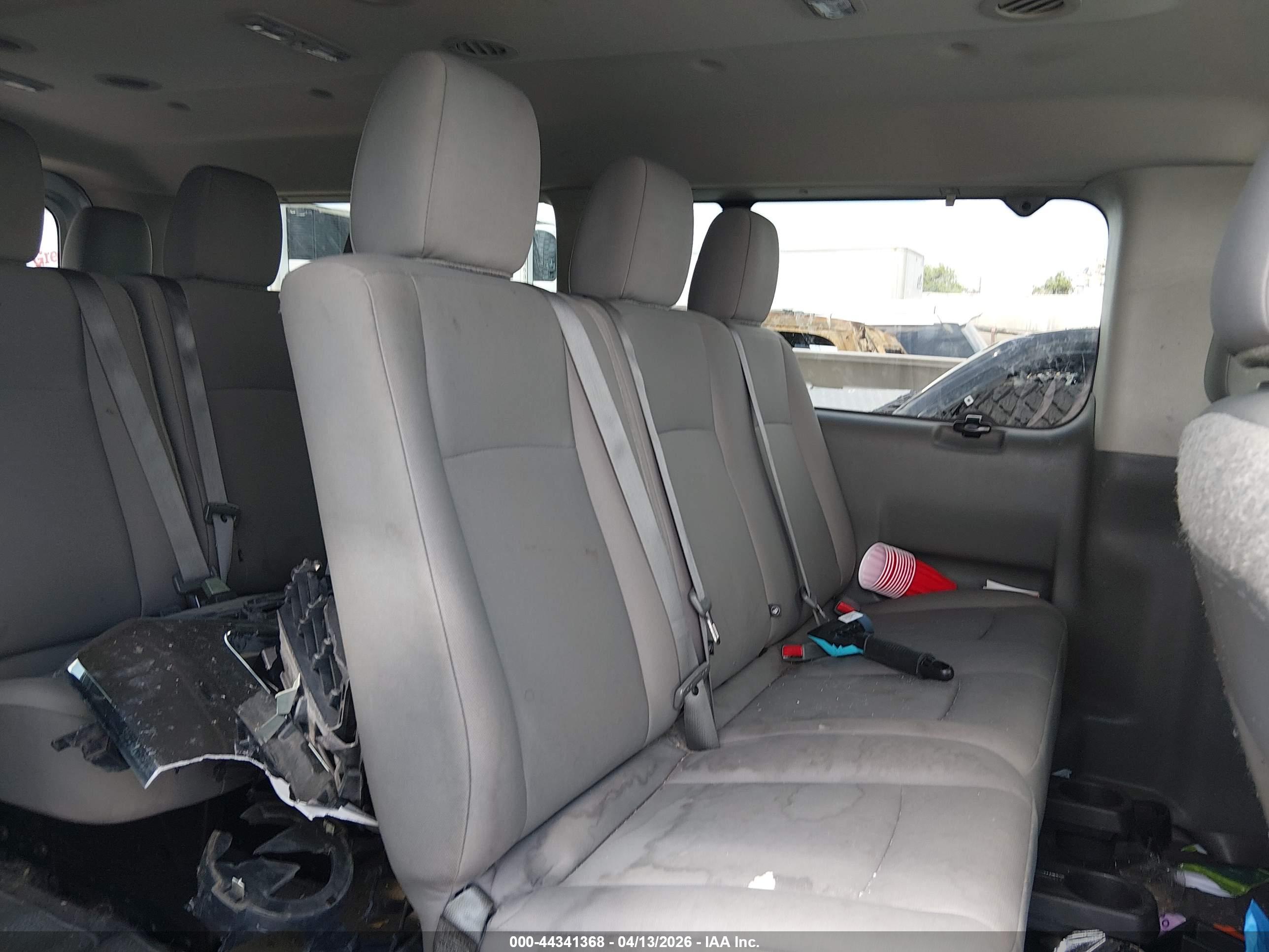 NISSAN NV image 8