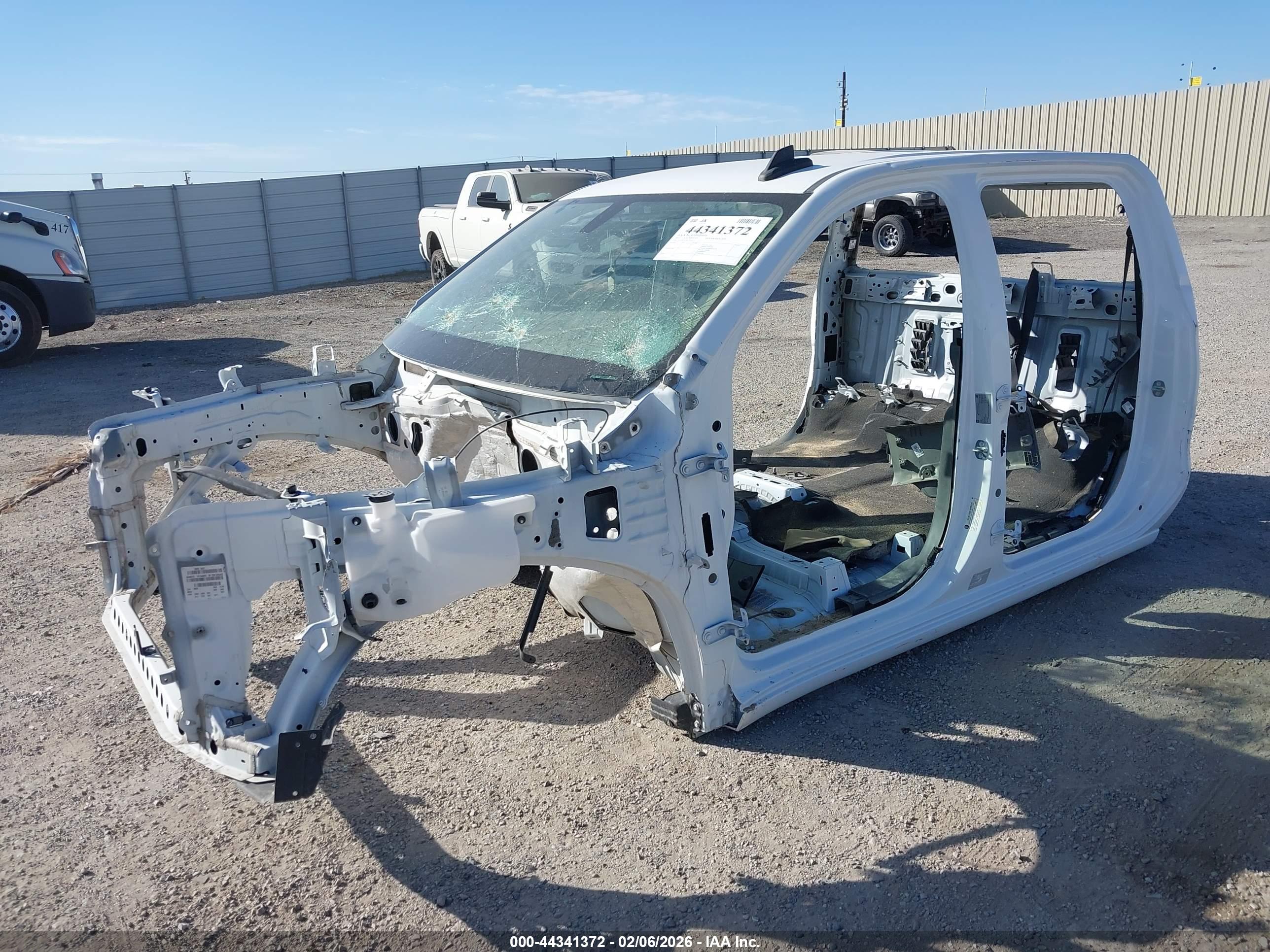 CHEVROLET SILVERADO image 2
