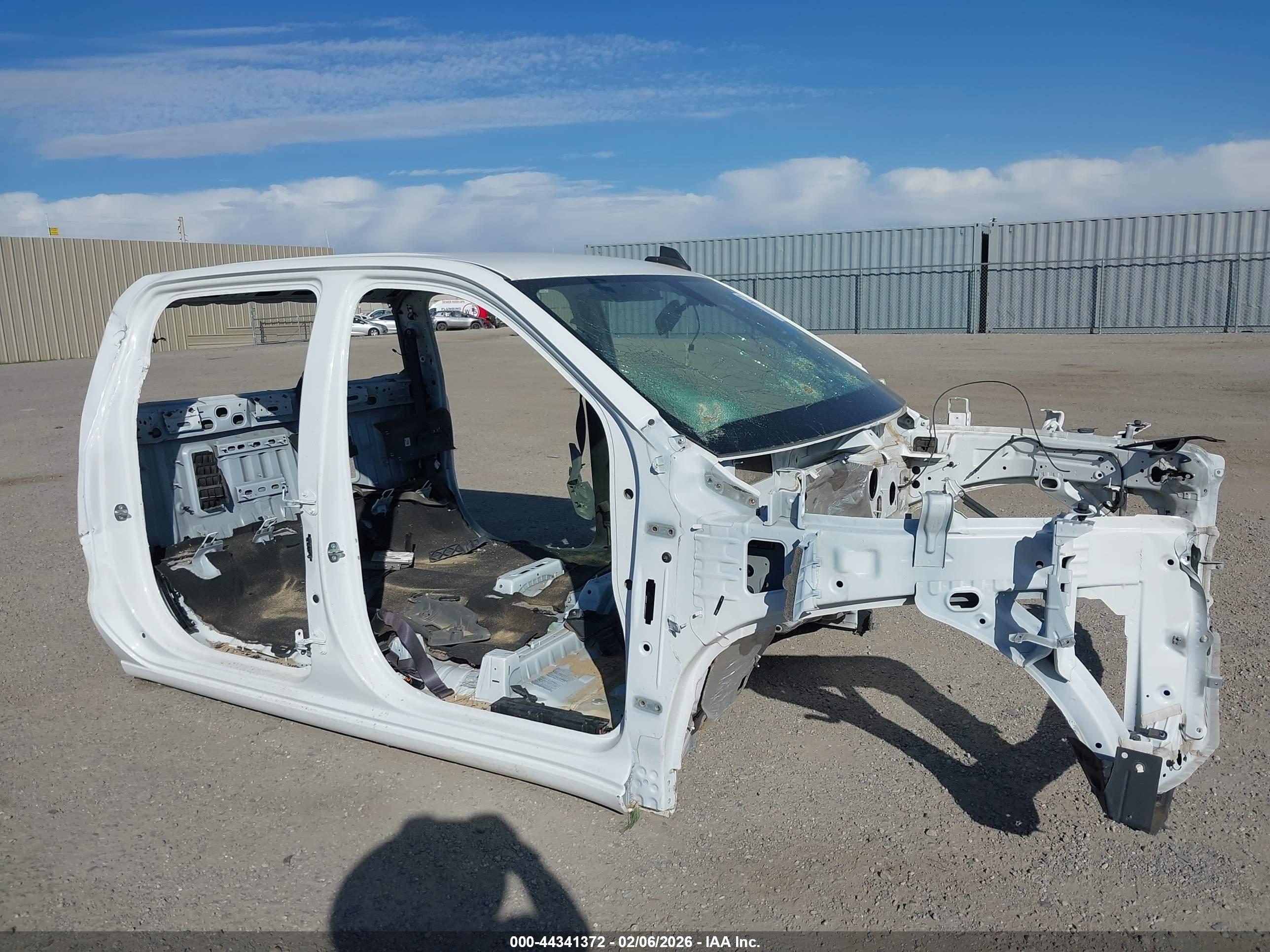 CHEVROLET SILVERADO image 6
