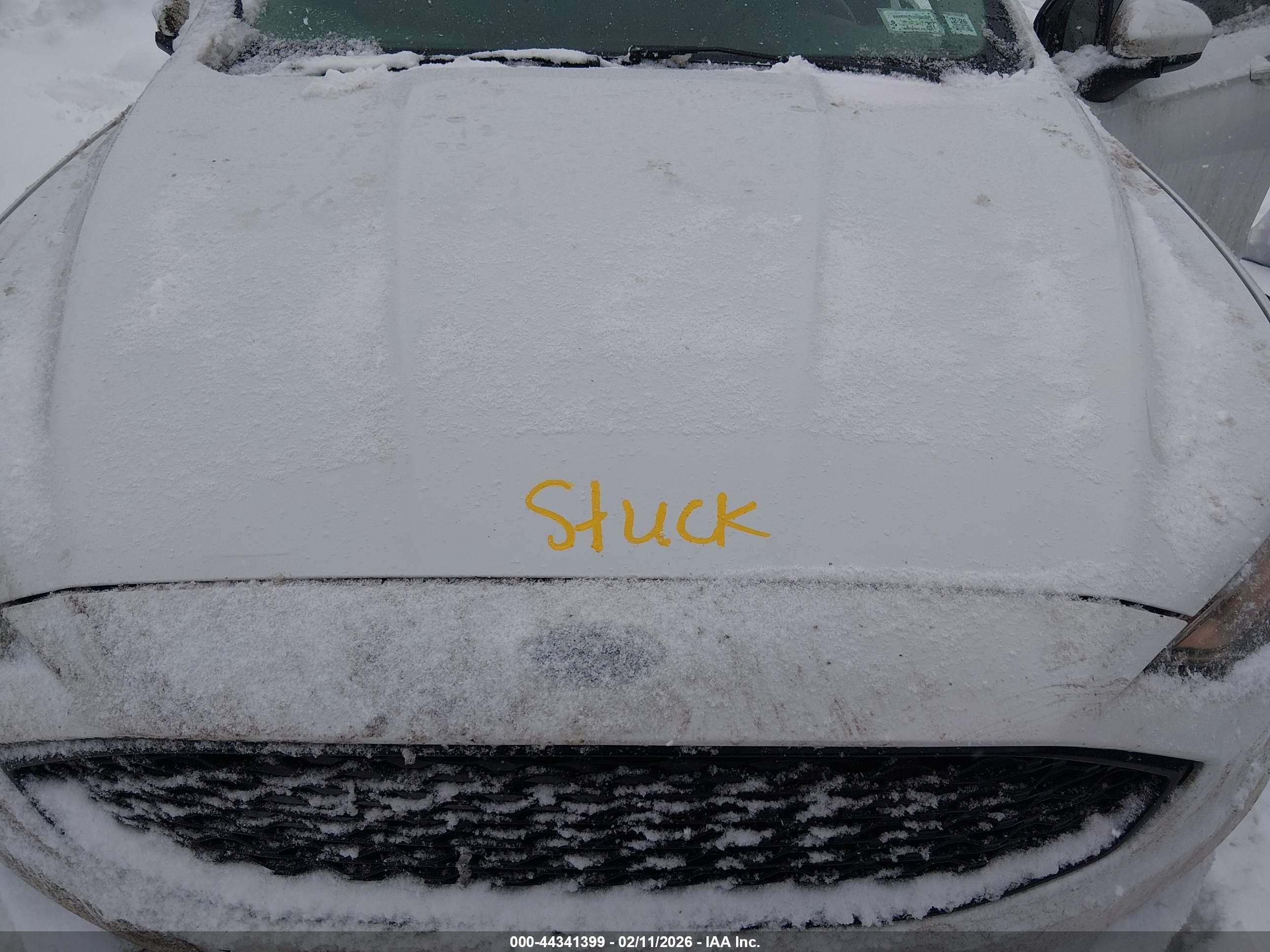 FORD FUSION image 10