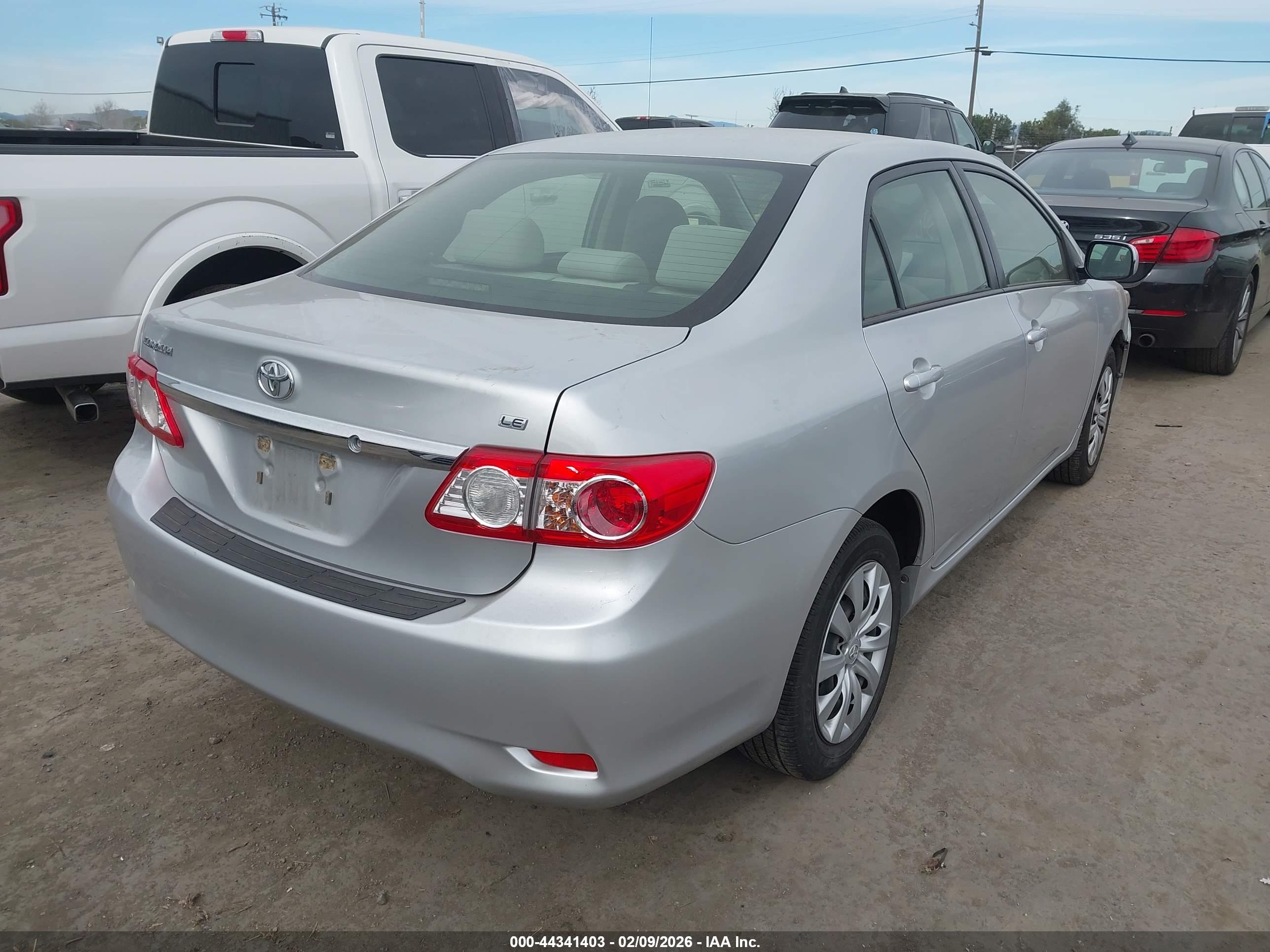 TOYOTA COROLLA image 4
