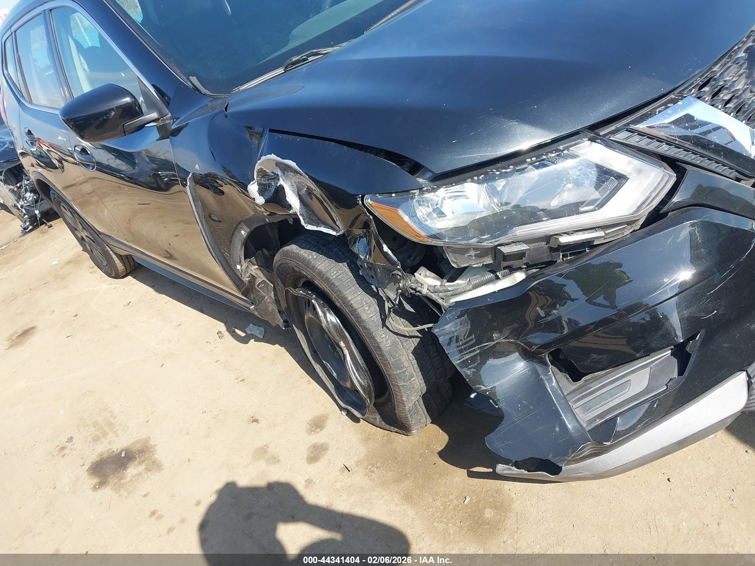 NISSAN ROGUE image 6