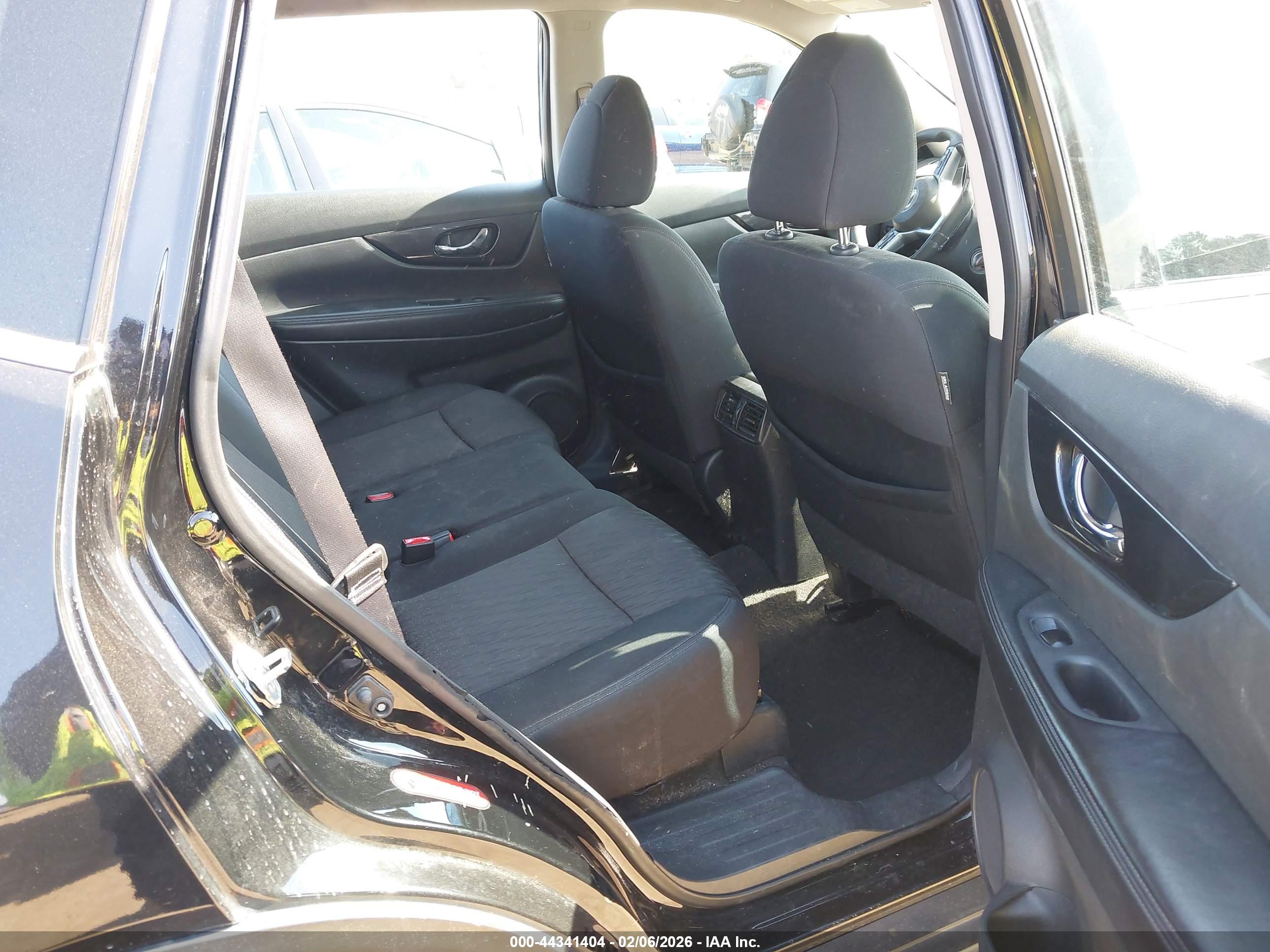 NISSAN ROGUE image 8