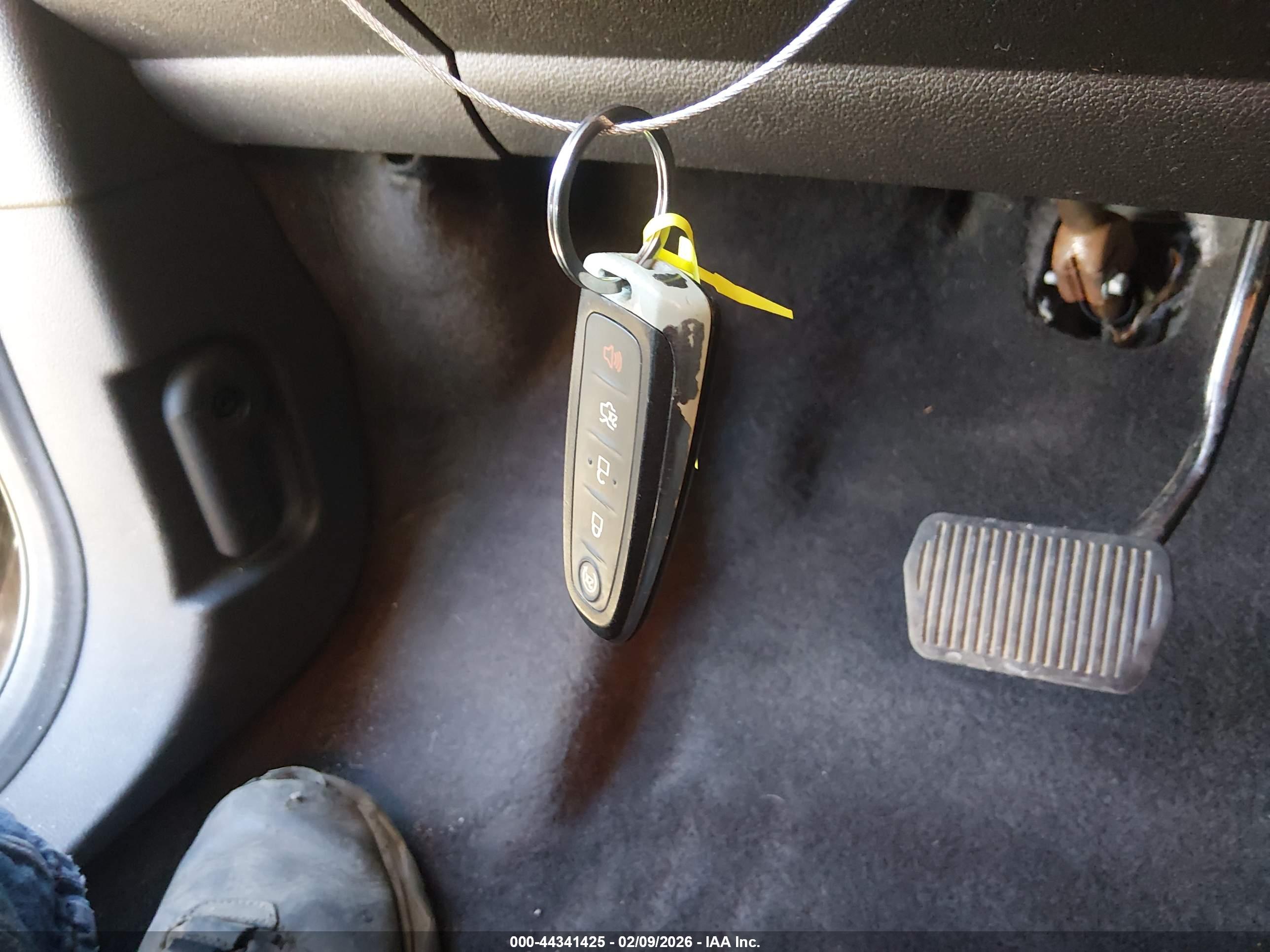FORD ESCAPE image 11