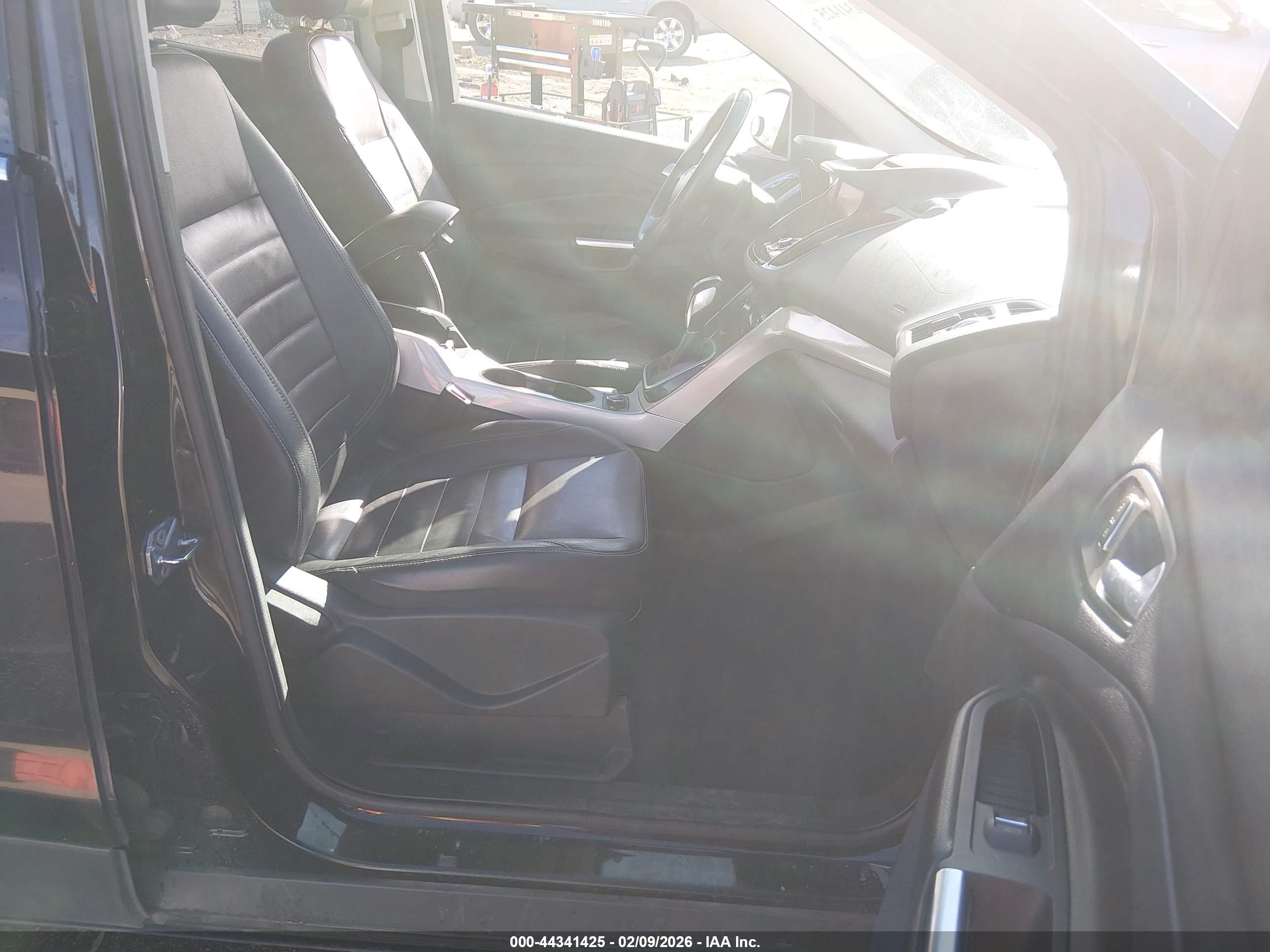 FORD ESCAPE image 5