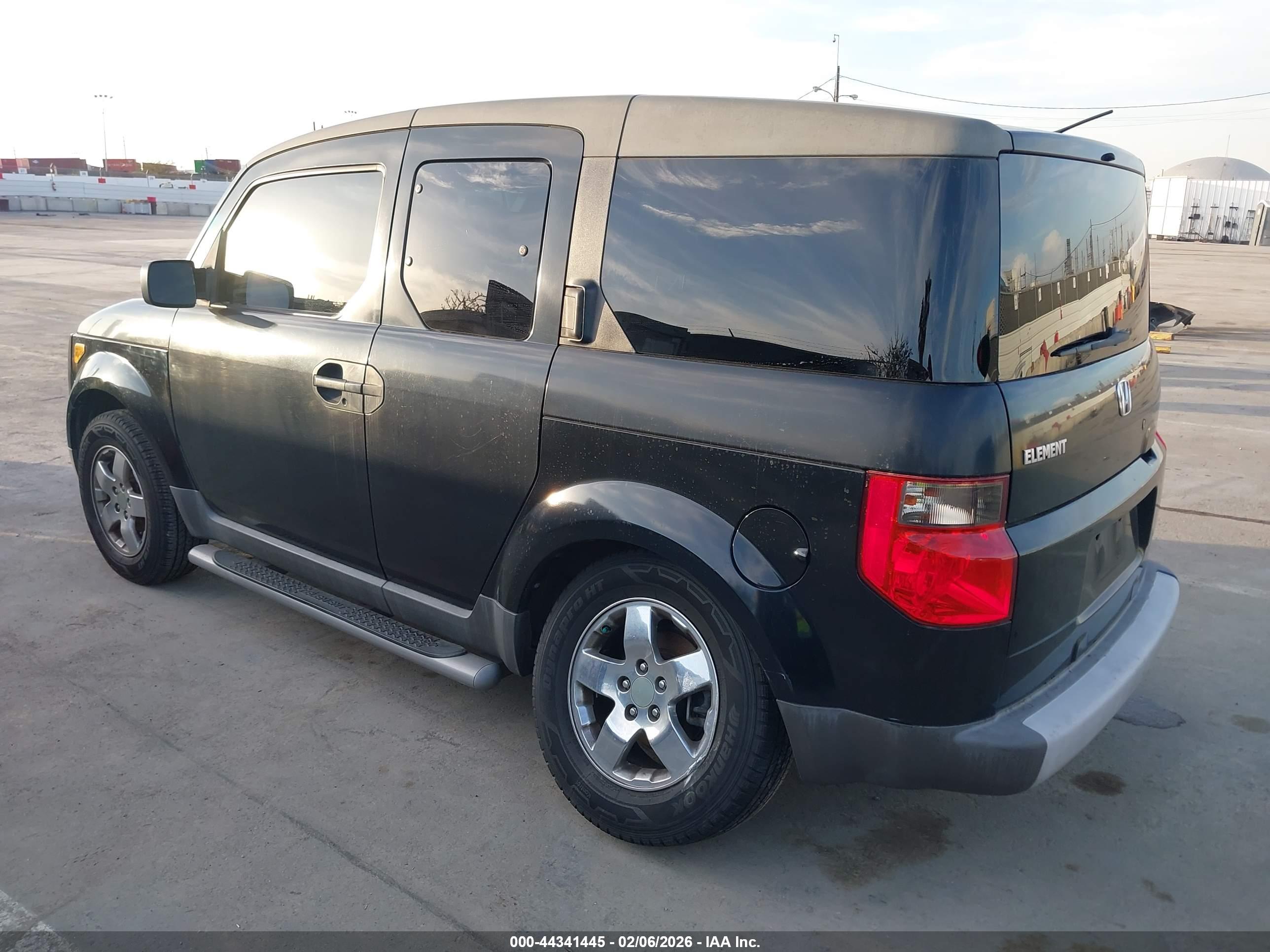 HONDA ELEMENT image 3