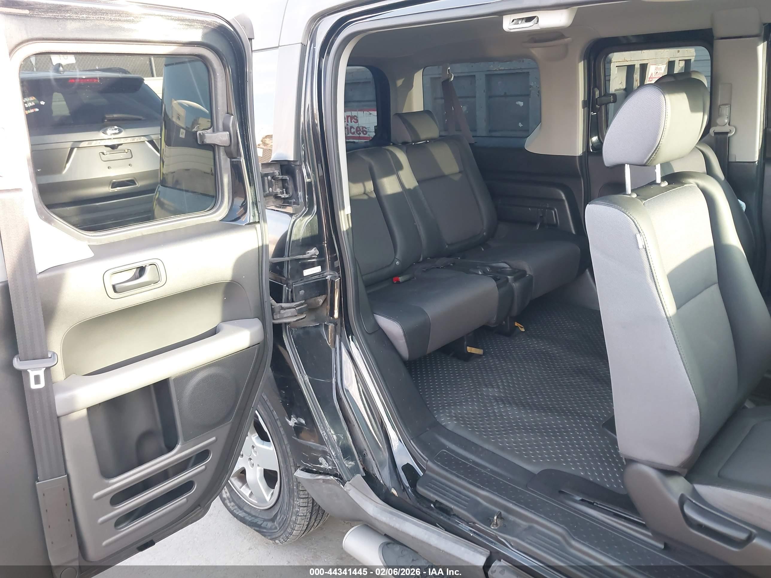 HONDA ELEMENT image 8
