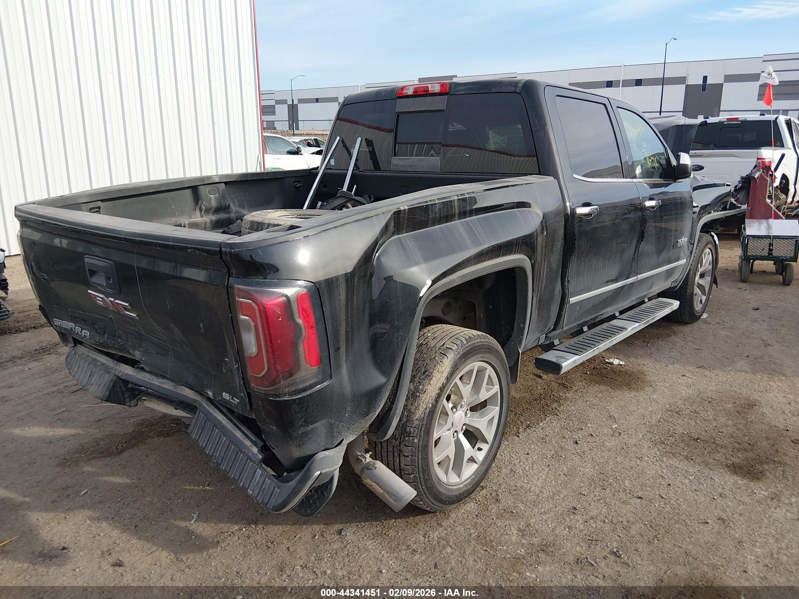 GMC SIERRA image 4