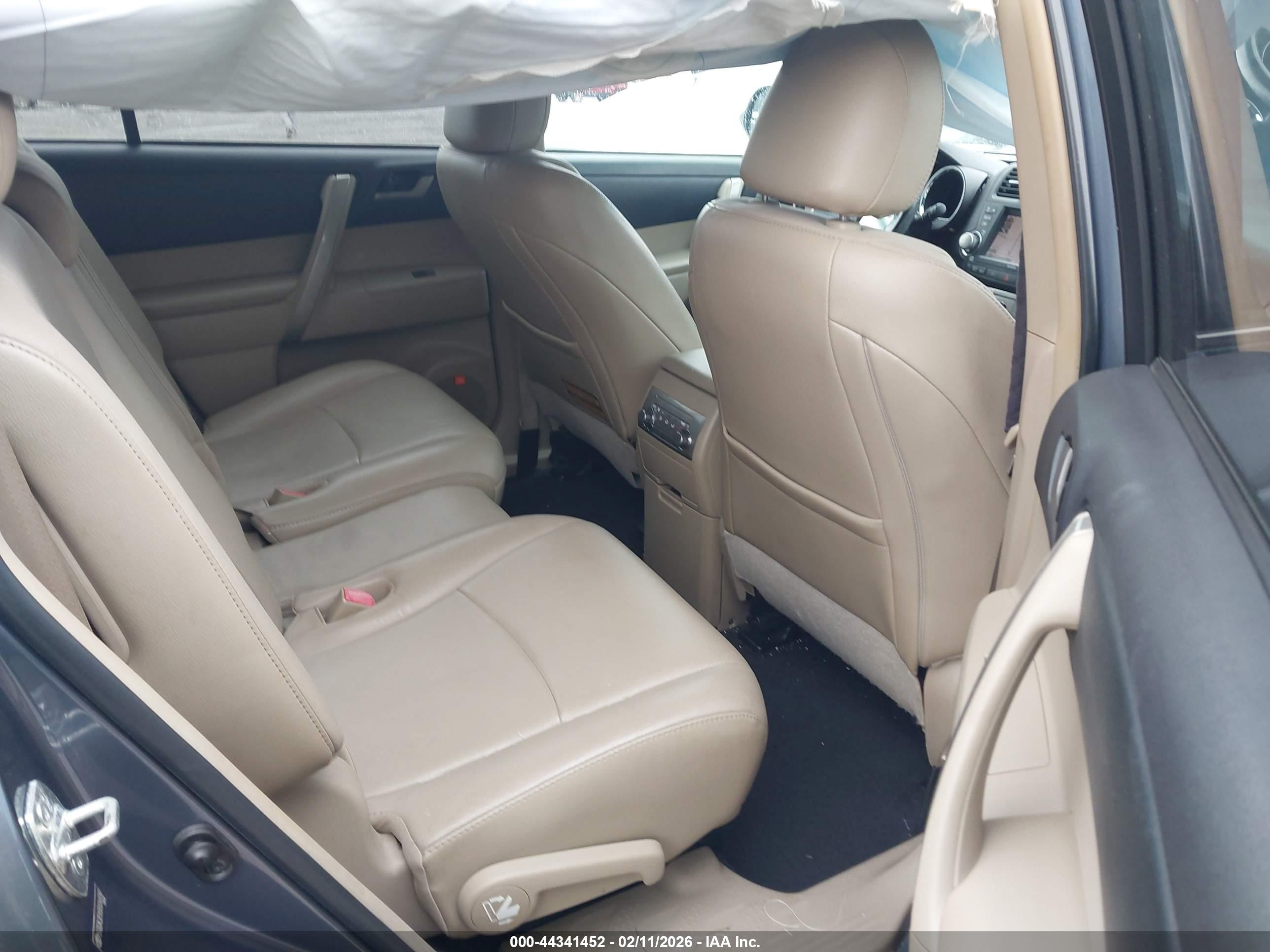 TOYOTA HIGHLANDER image 8