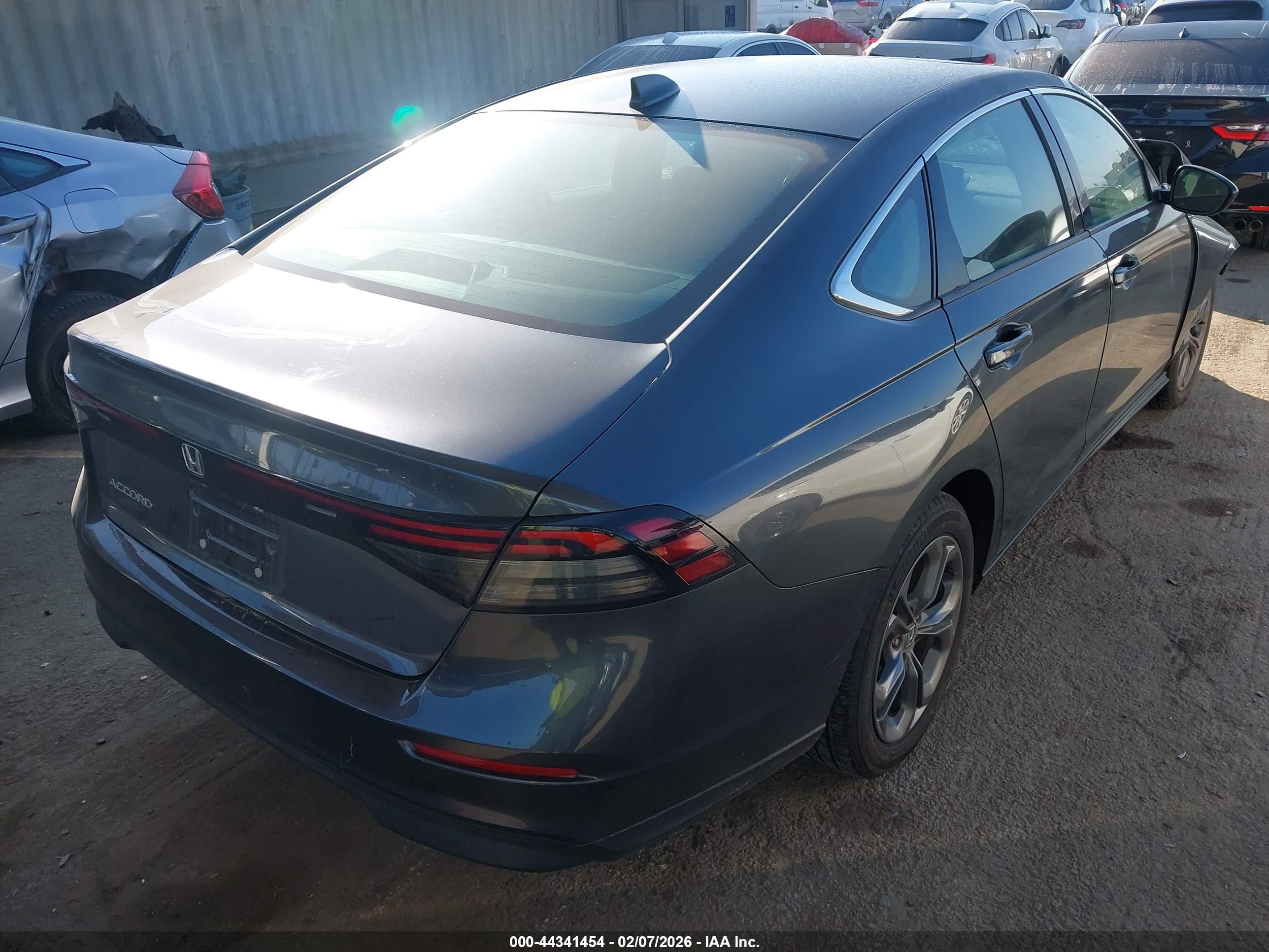 HONDA ACCORD image 4