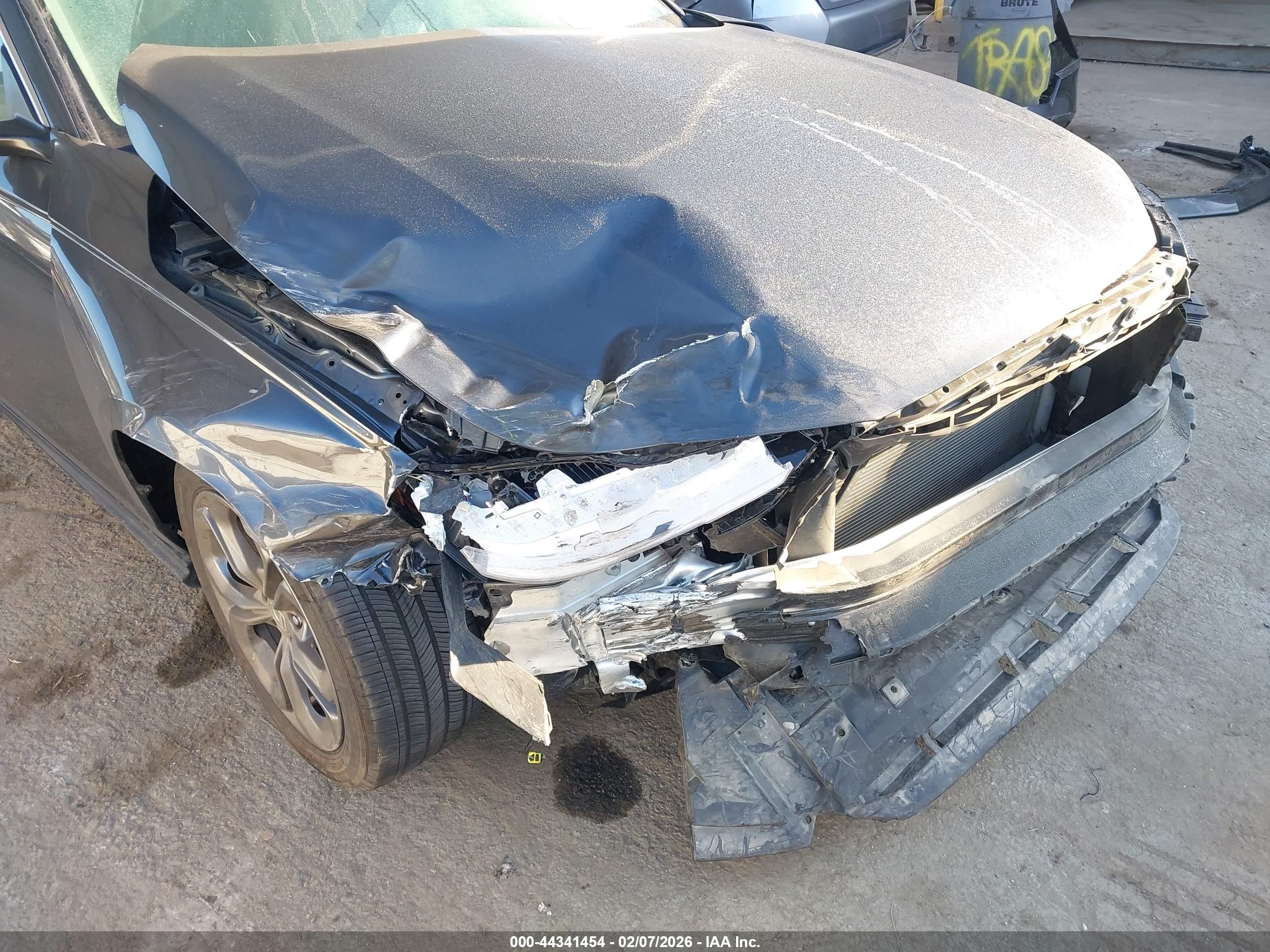 HONDA ACCORD image 6