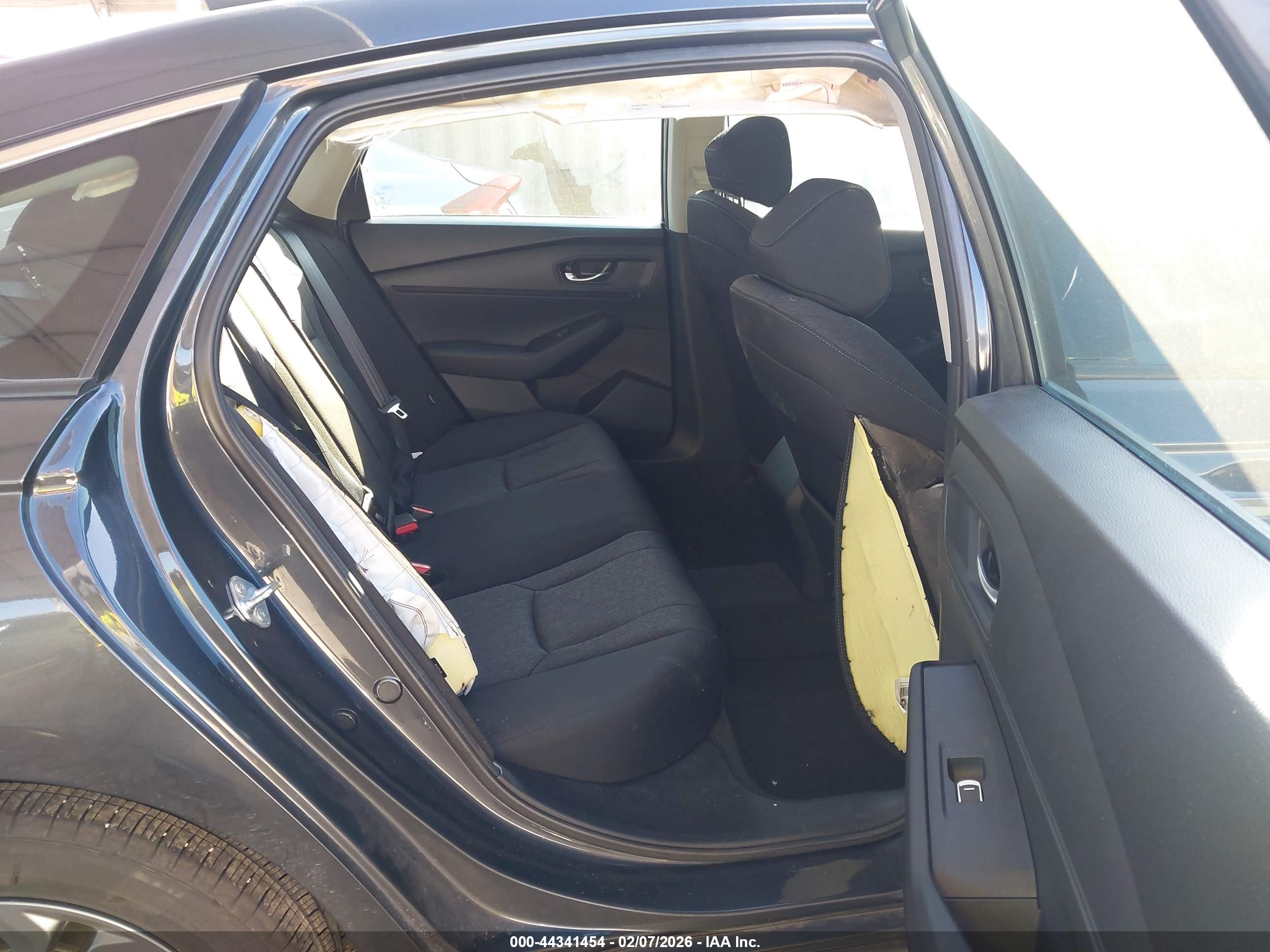 HONDA ACCORD image 8