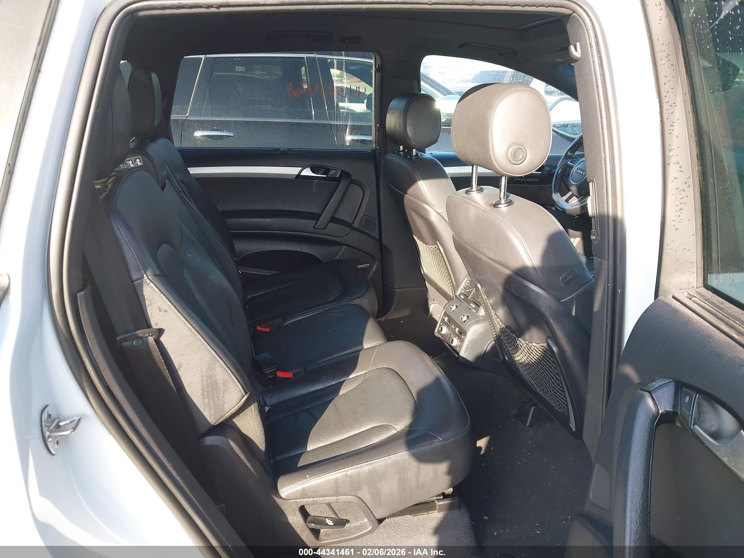 AUDI Q7 image 8