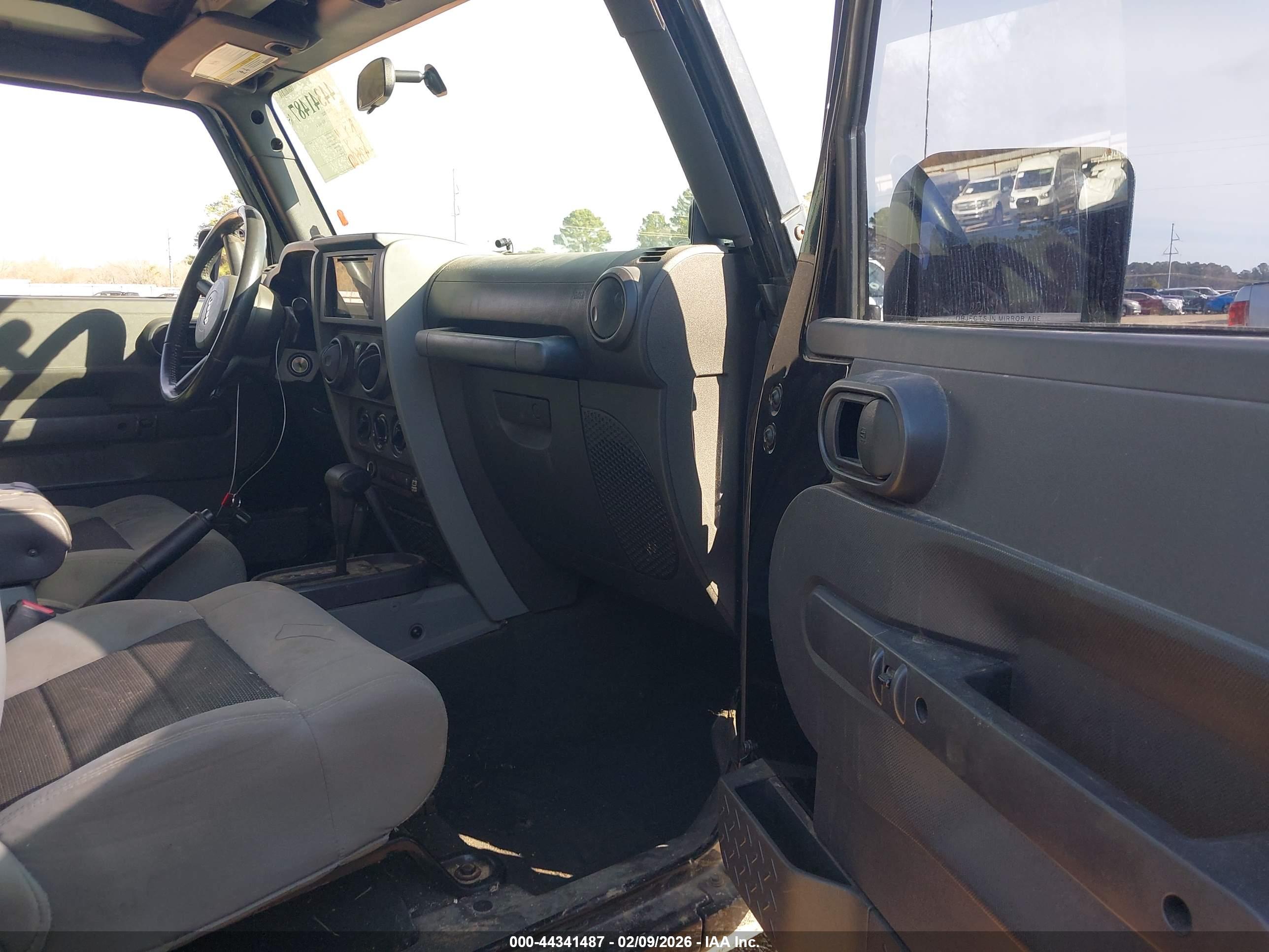 JEEP WRANGLER image 5