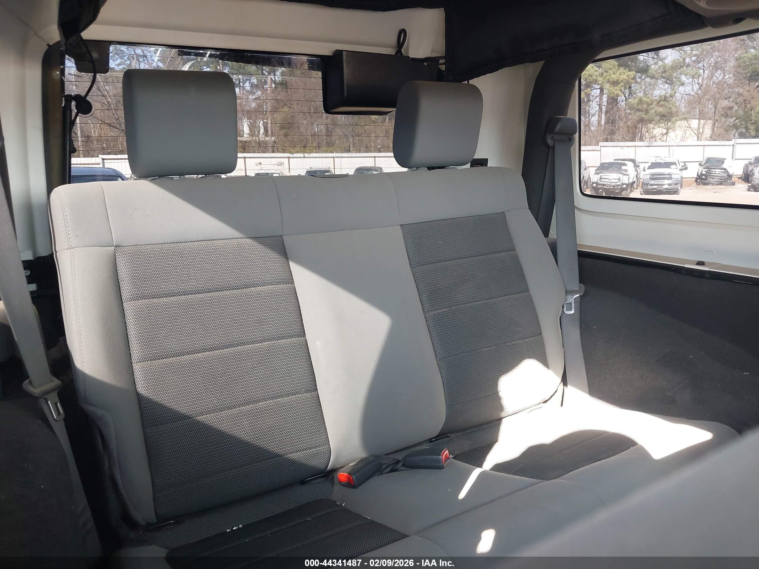 JEEP WRANGLER image 8