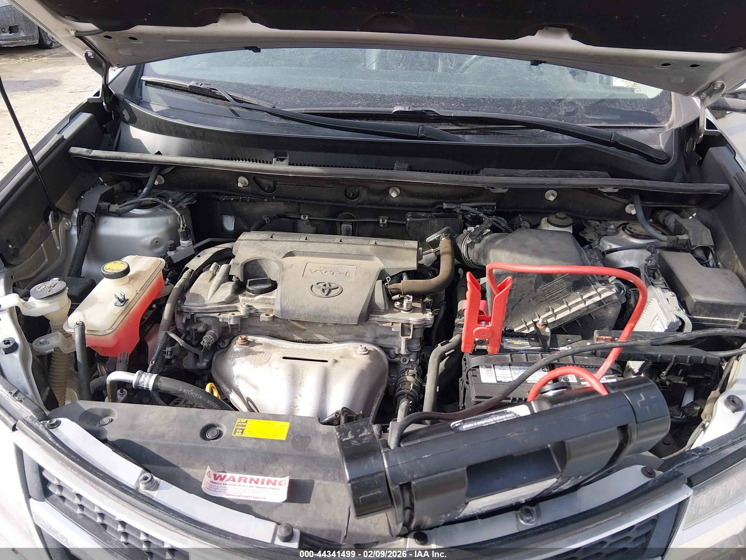 TOYOTA RAV4 image 10