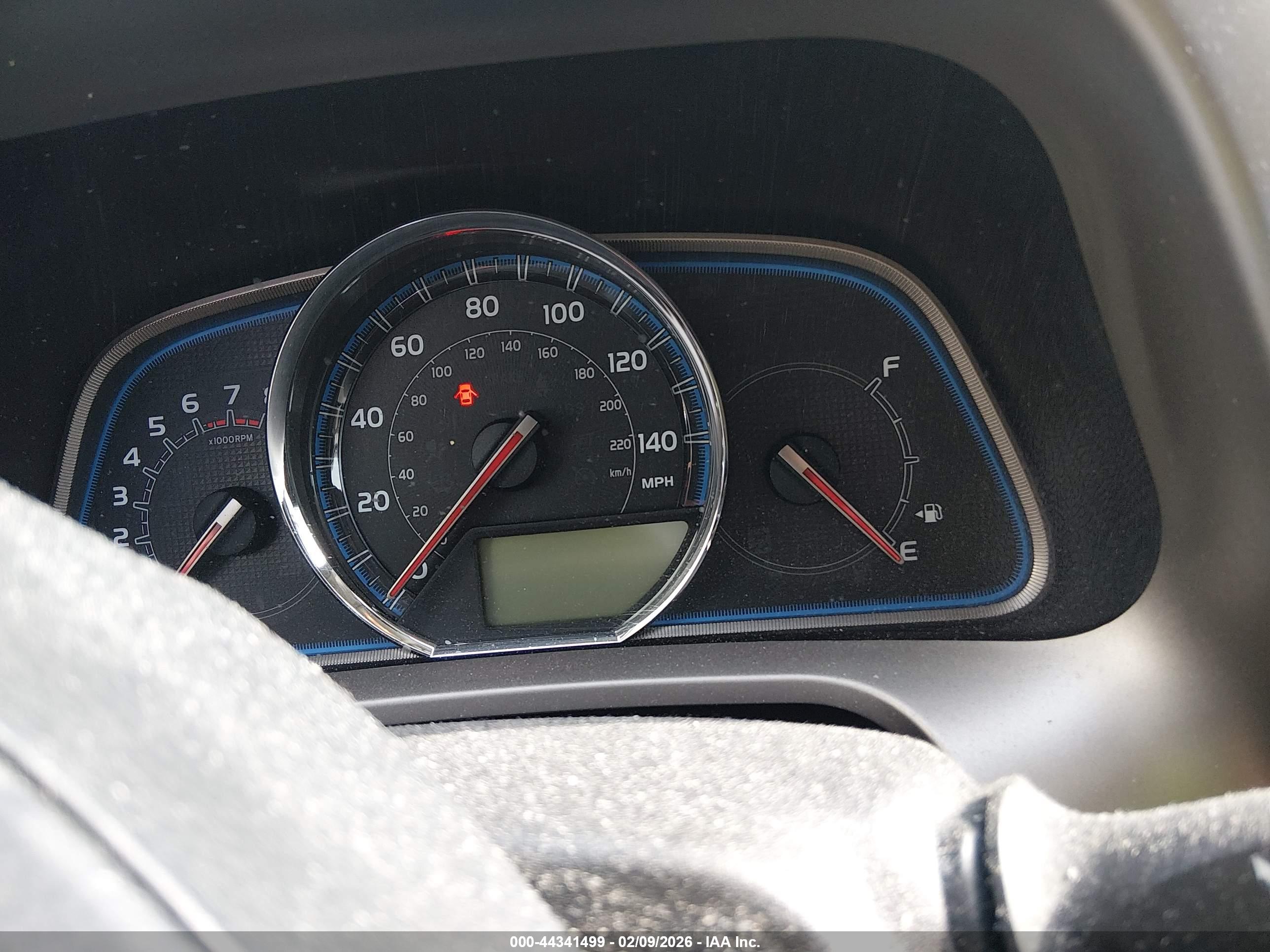 TOYOTA RAV4 image 7