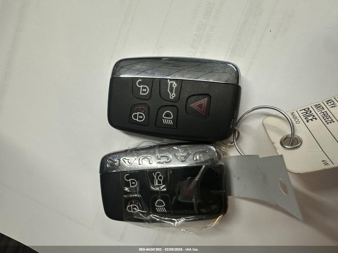 JAGUAR XF image 11