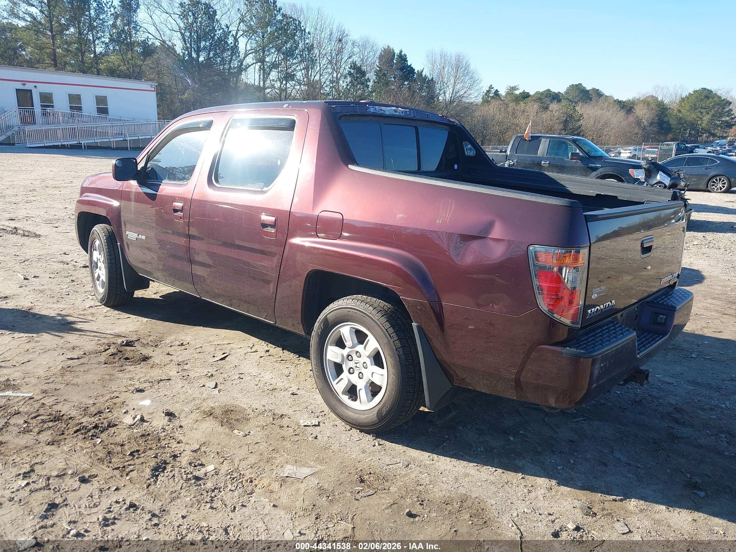 HONDA RIDGELINE image 3