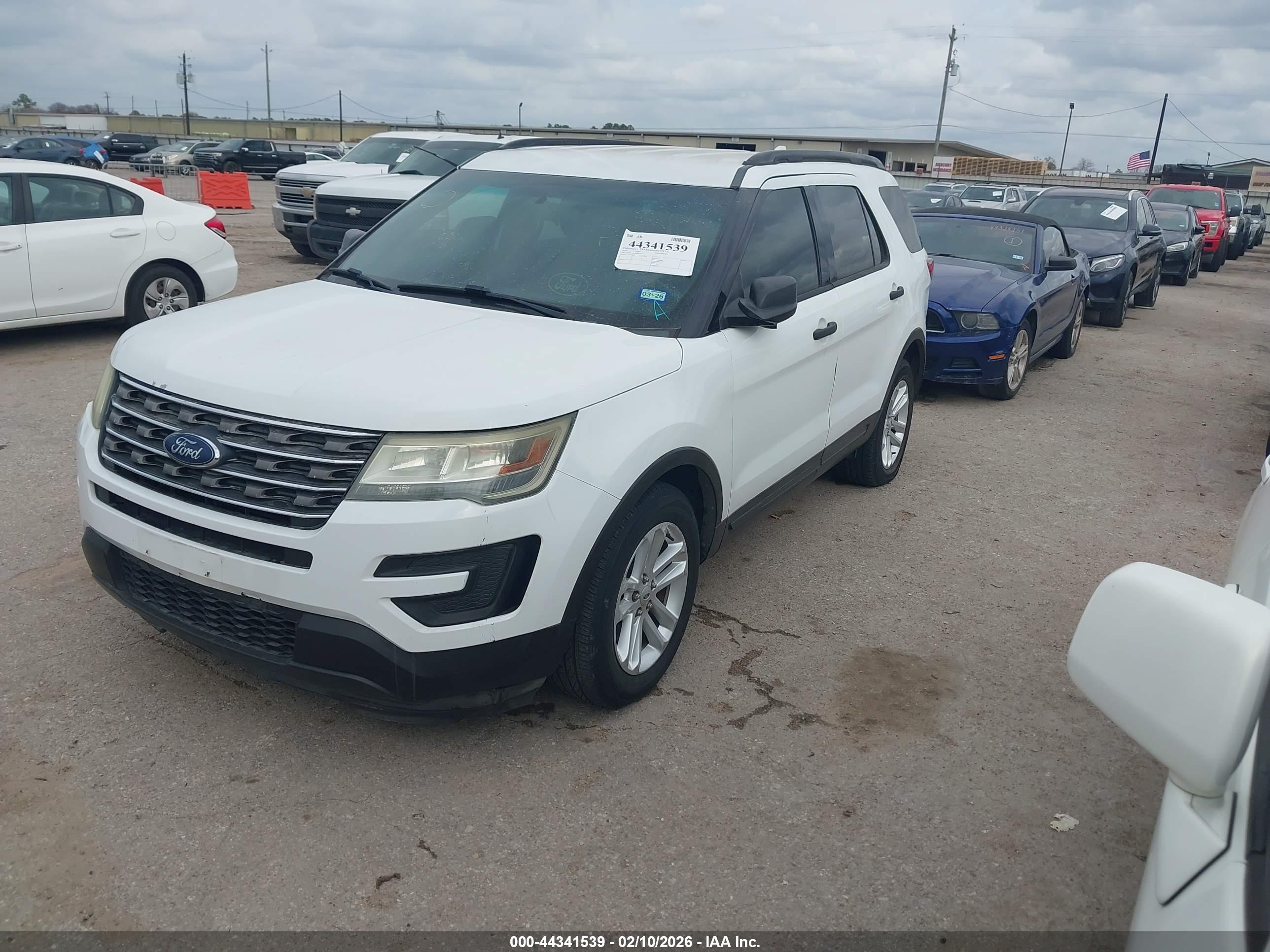 FORD EXPLORER image 2