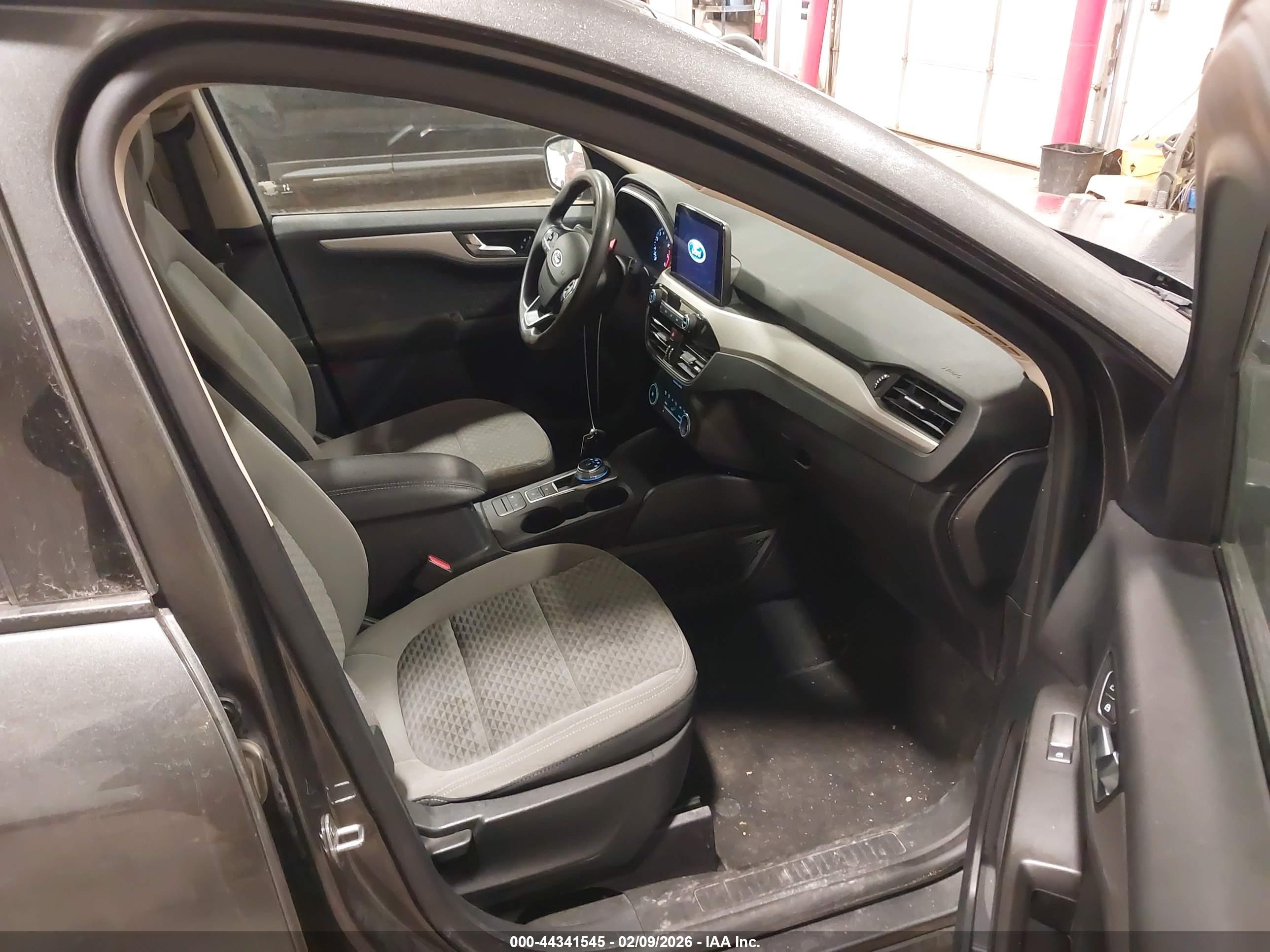 FORD ESCAPE image 5