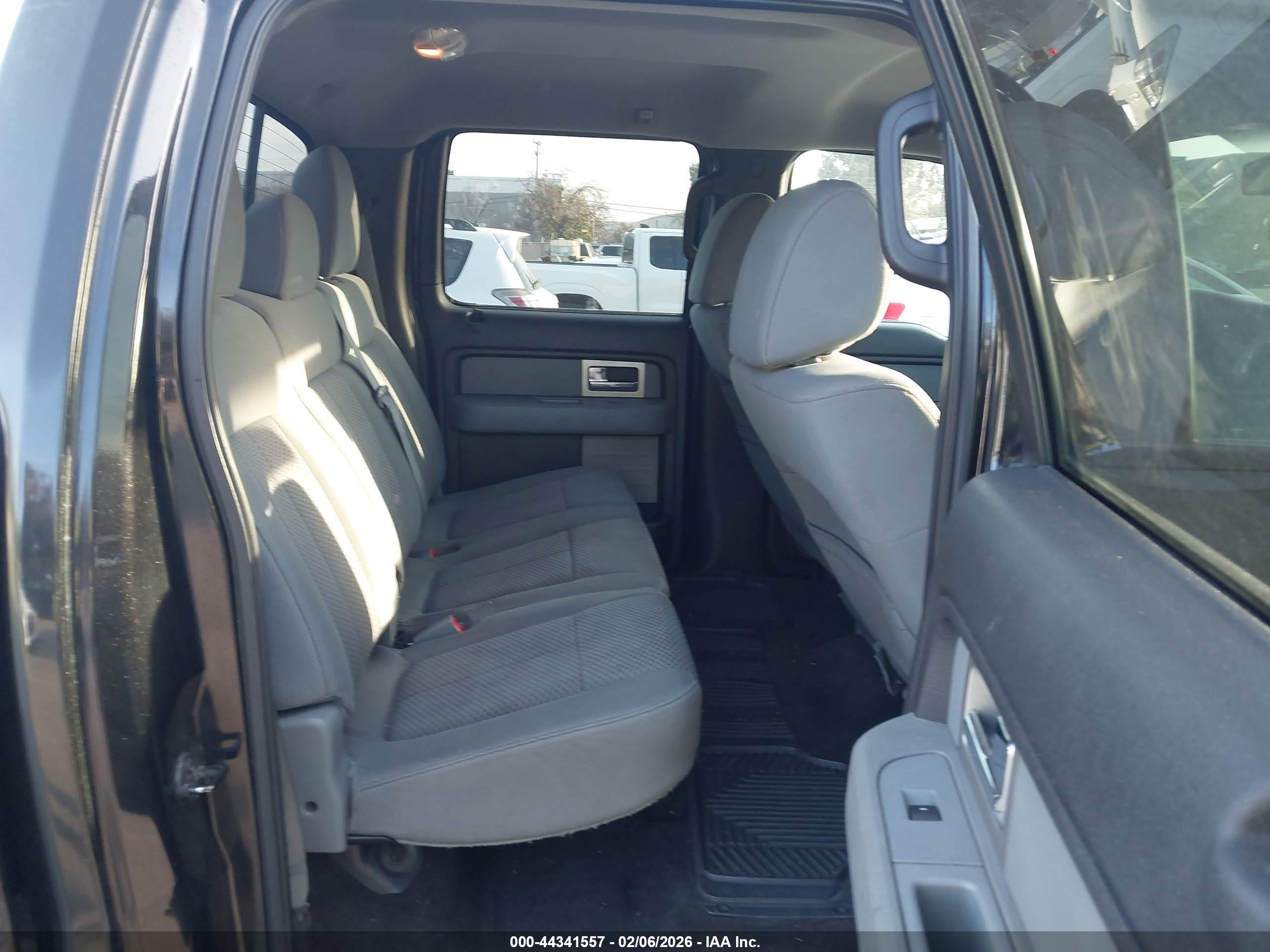 FORD F-150 image 8