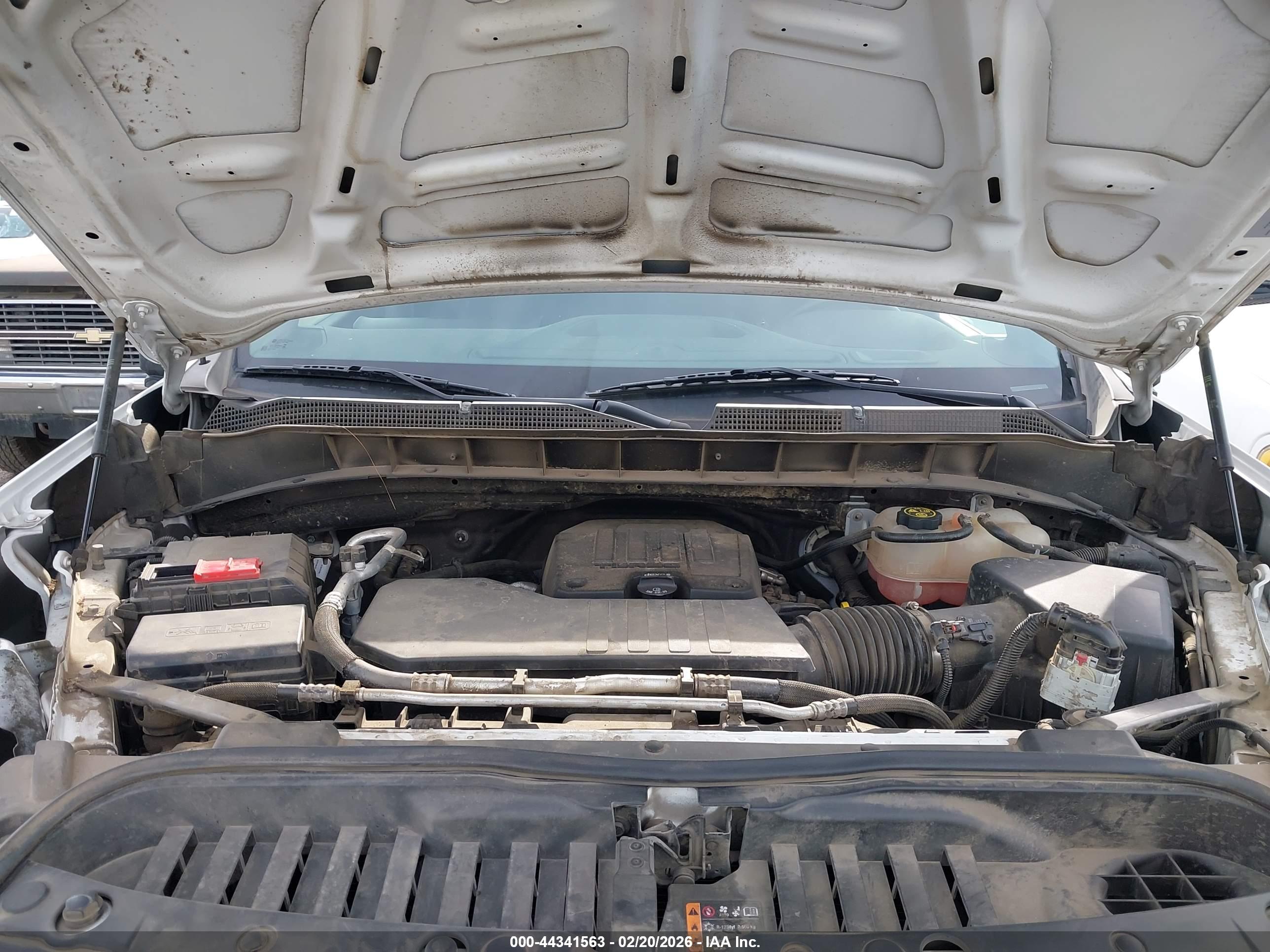 CHEVROLET SILVERADO image 10