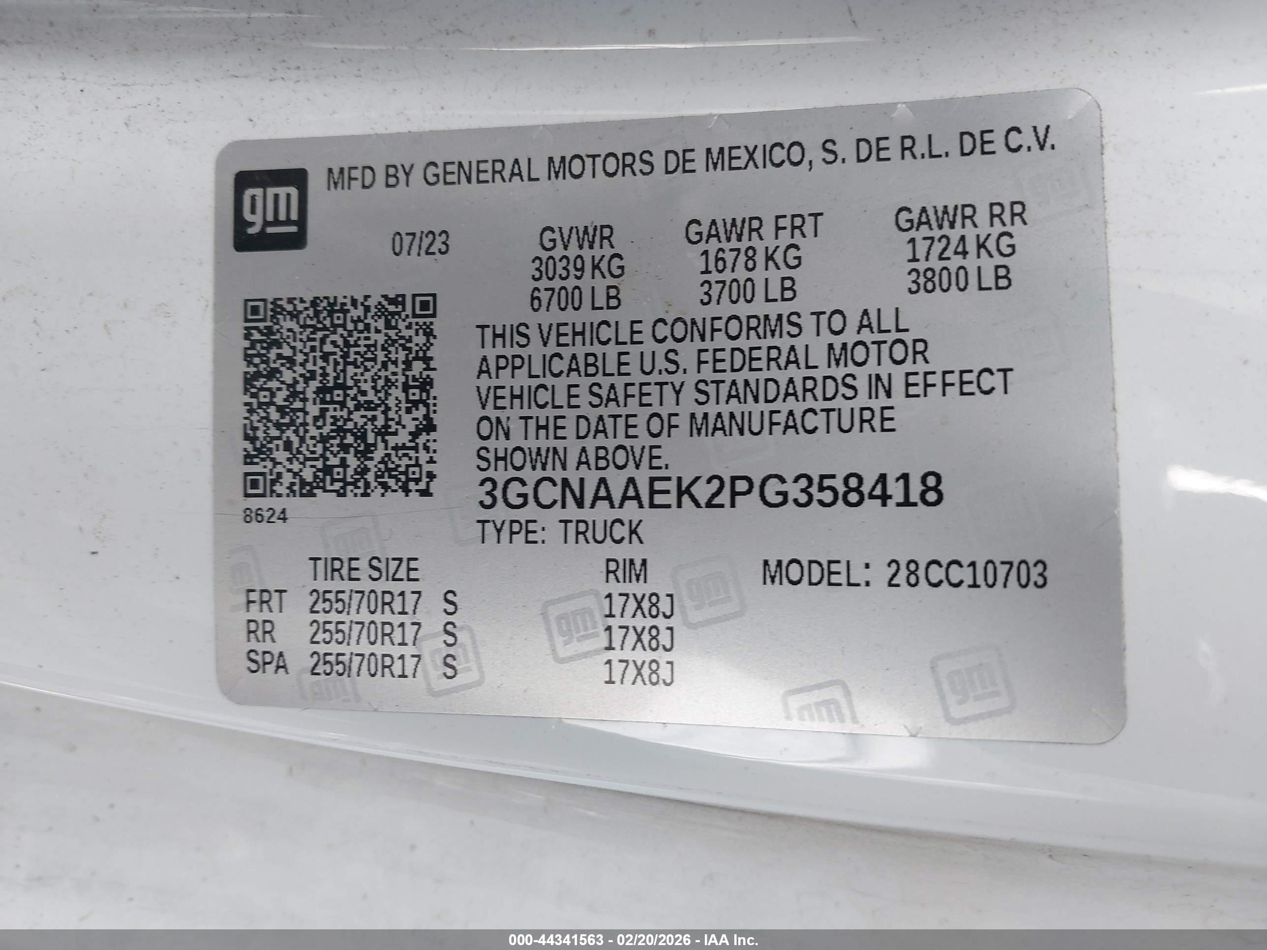 CHEVROLET SILVERADO image 9