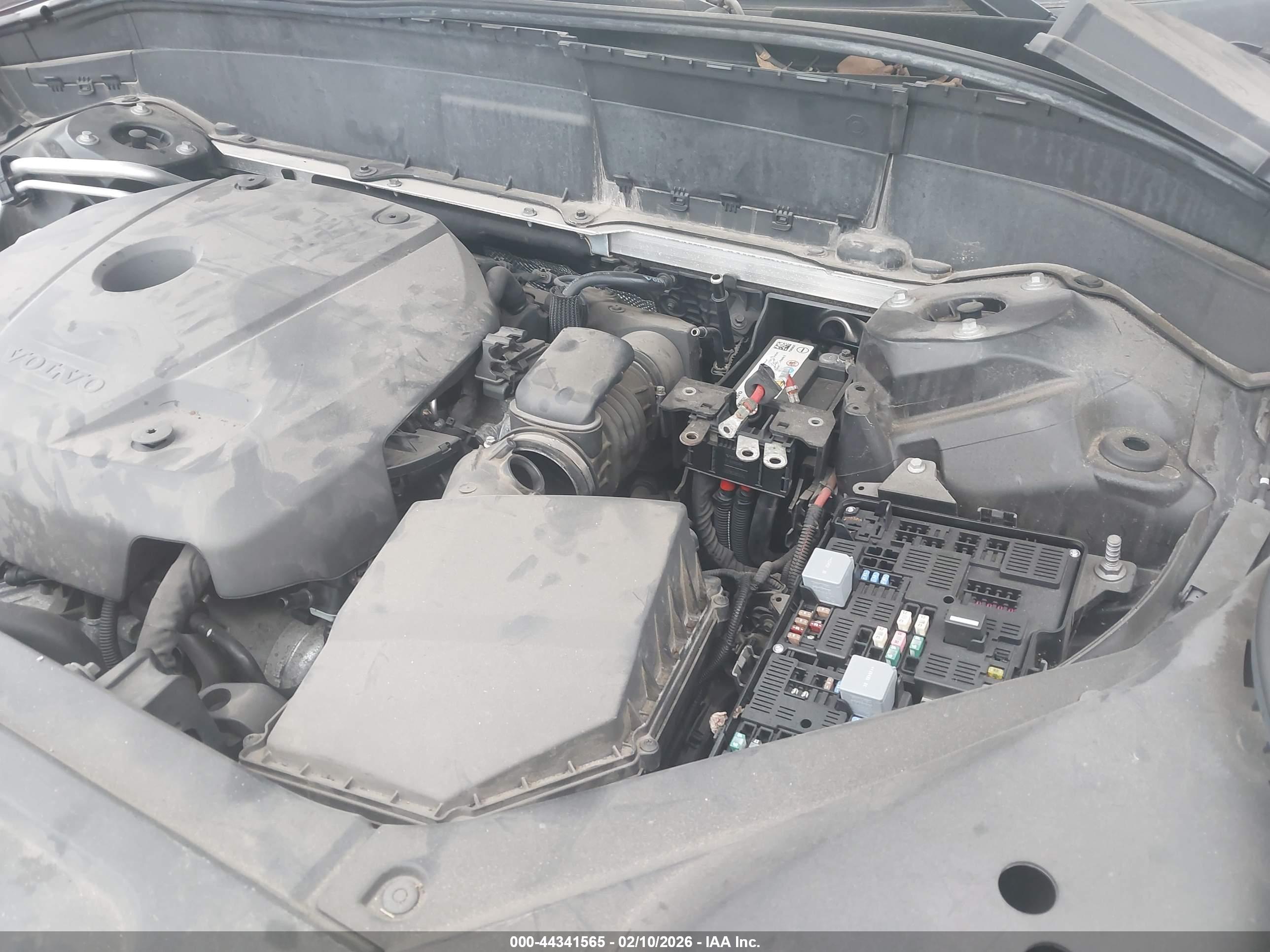 VOLVO XC90 image 6