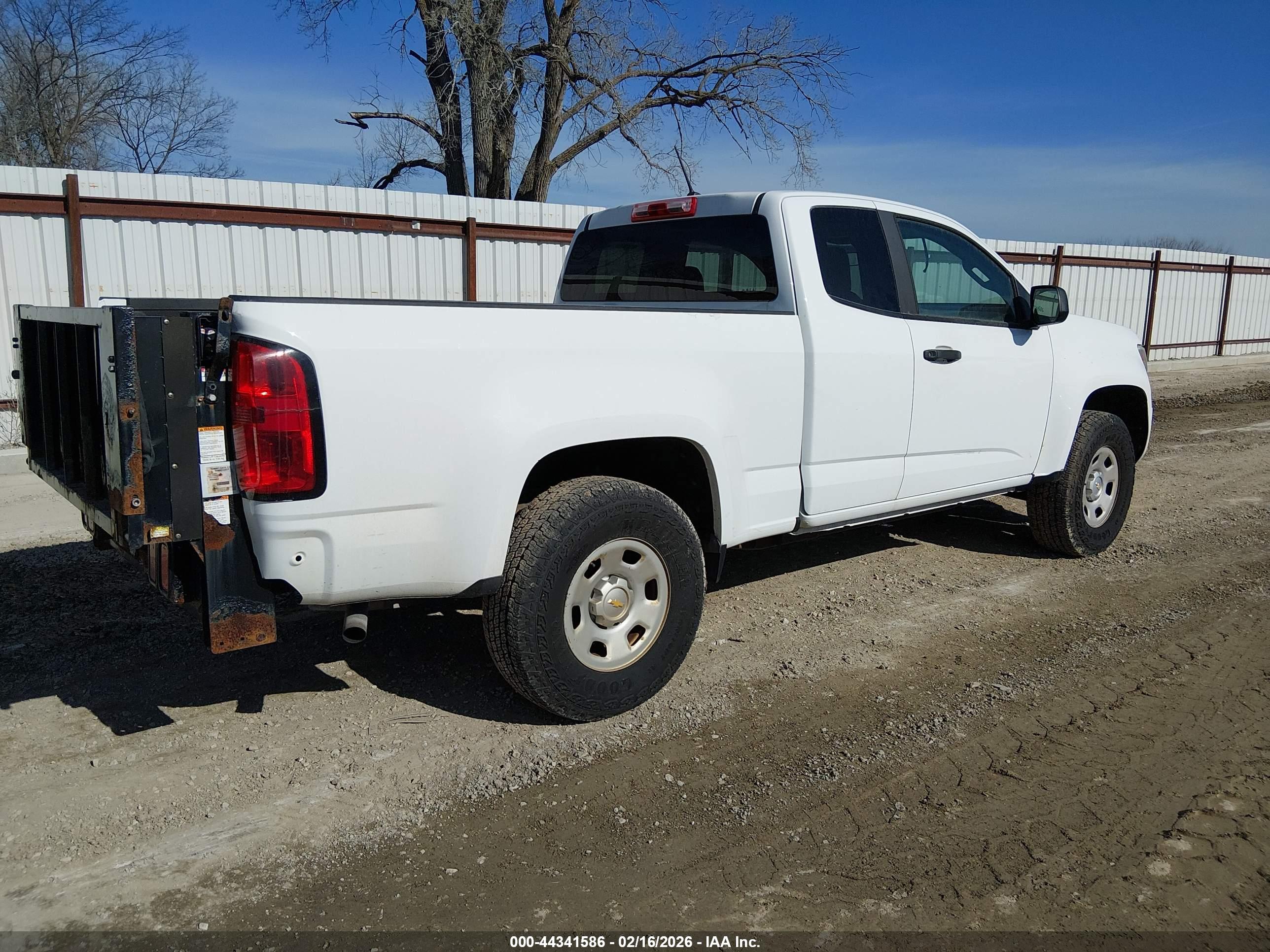 CHEVROLET COLORADO image 4