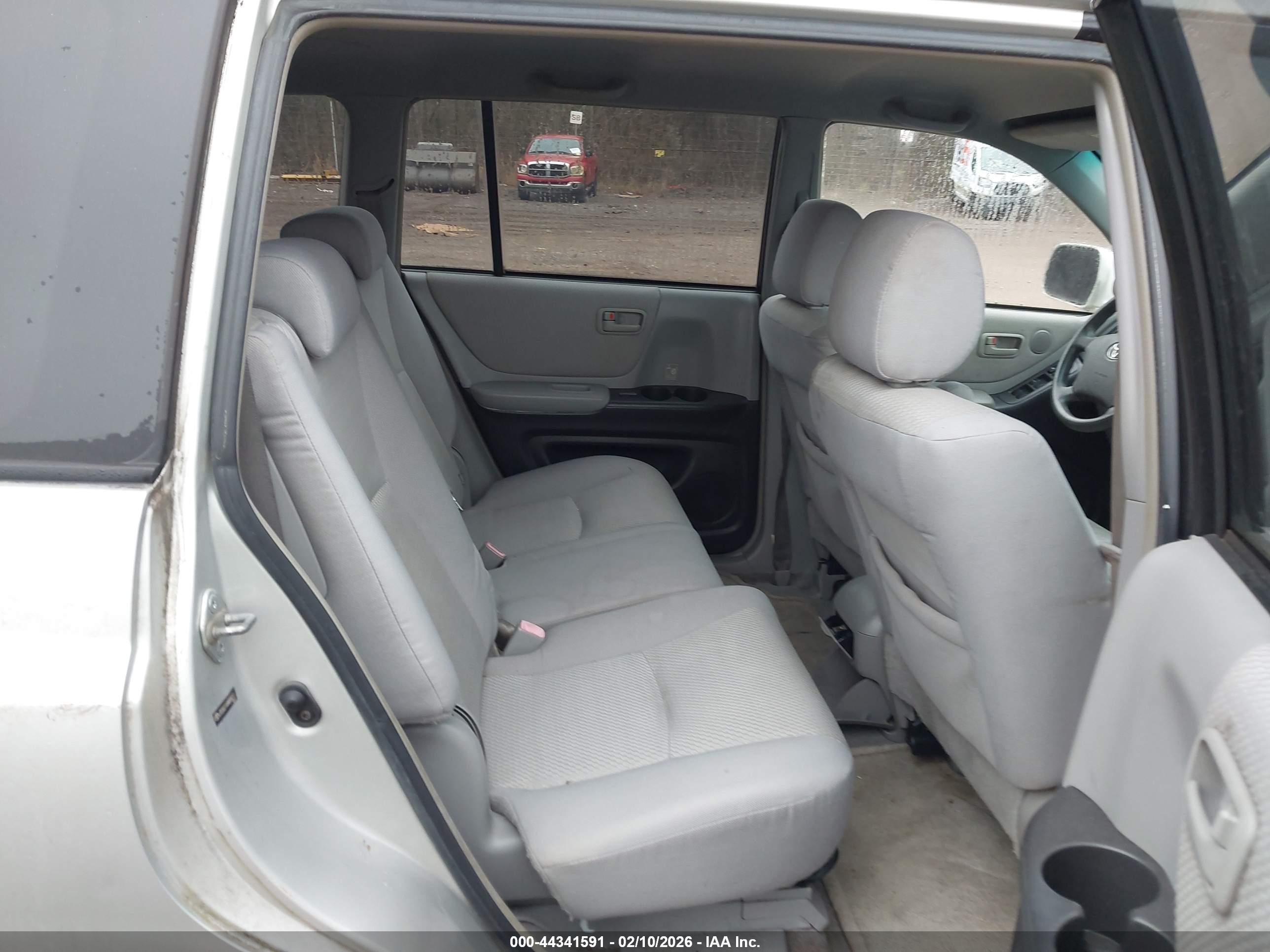 TOYOTA HIGHLANDER image 8