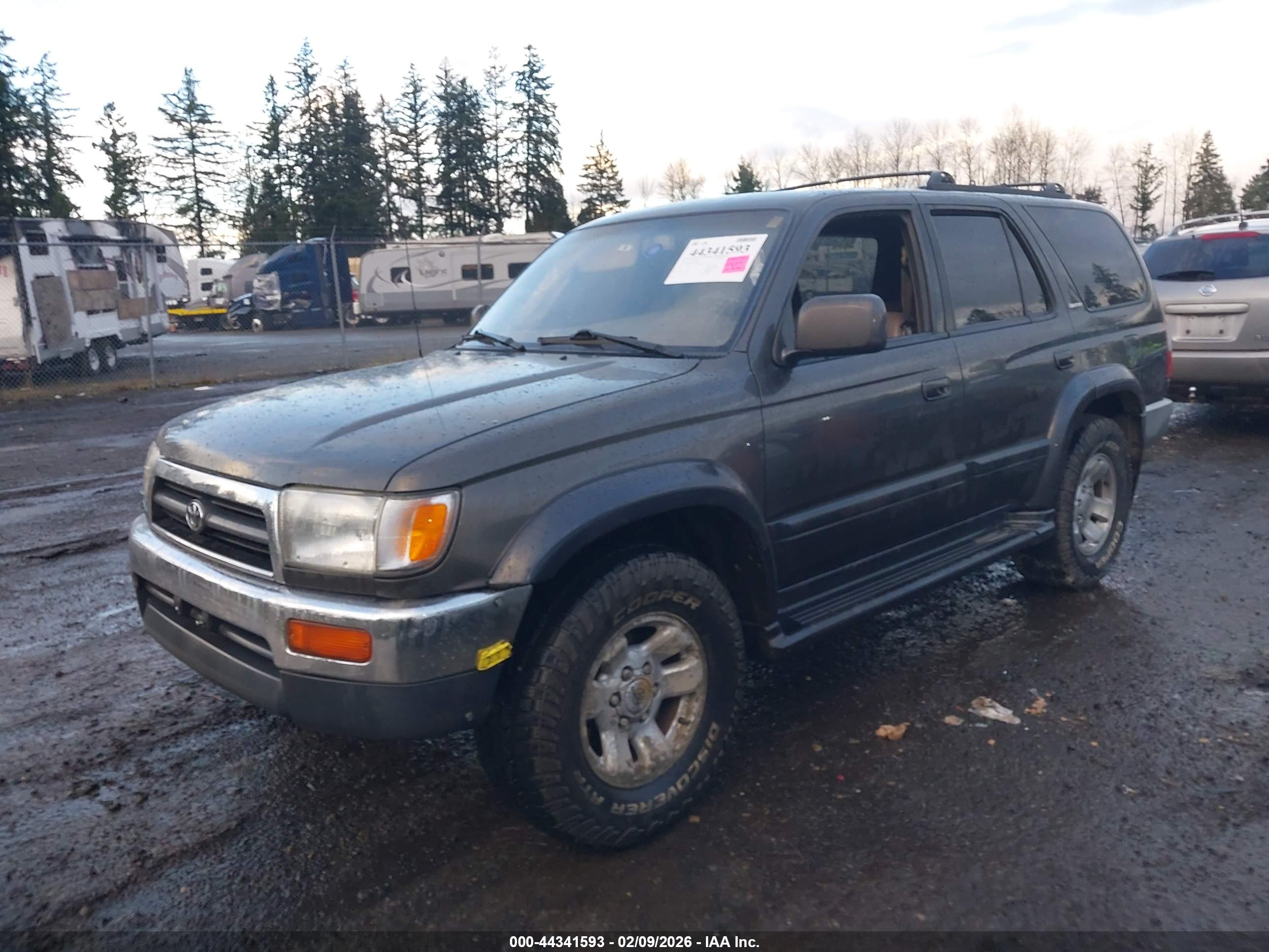 TOYOTA 4RUNNER image 2