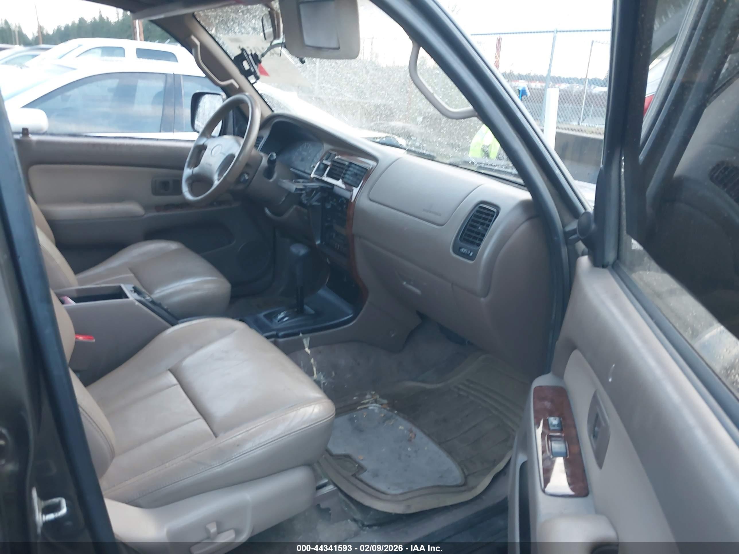TOYOTA 4RUNNER image 5