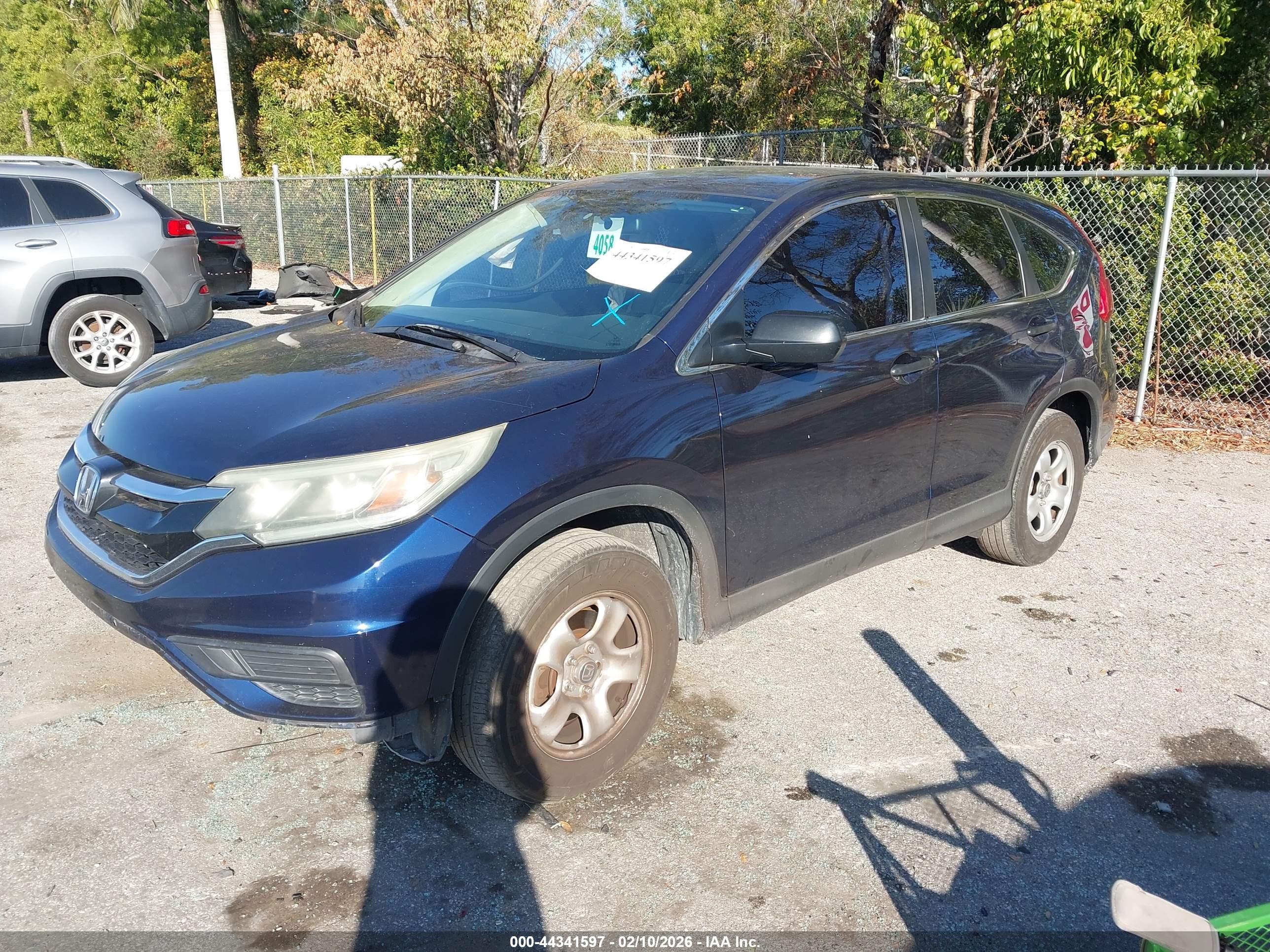 HONDA CR-V image 2