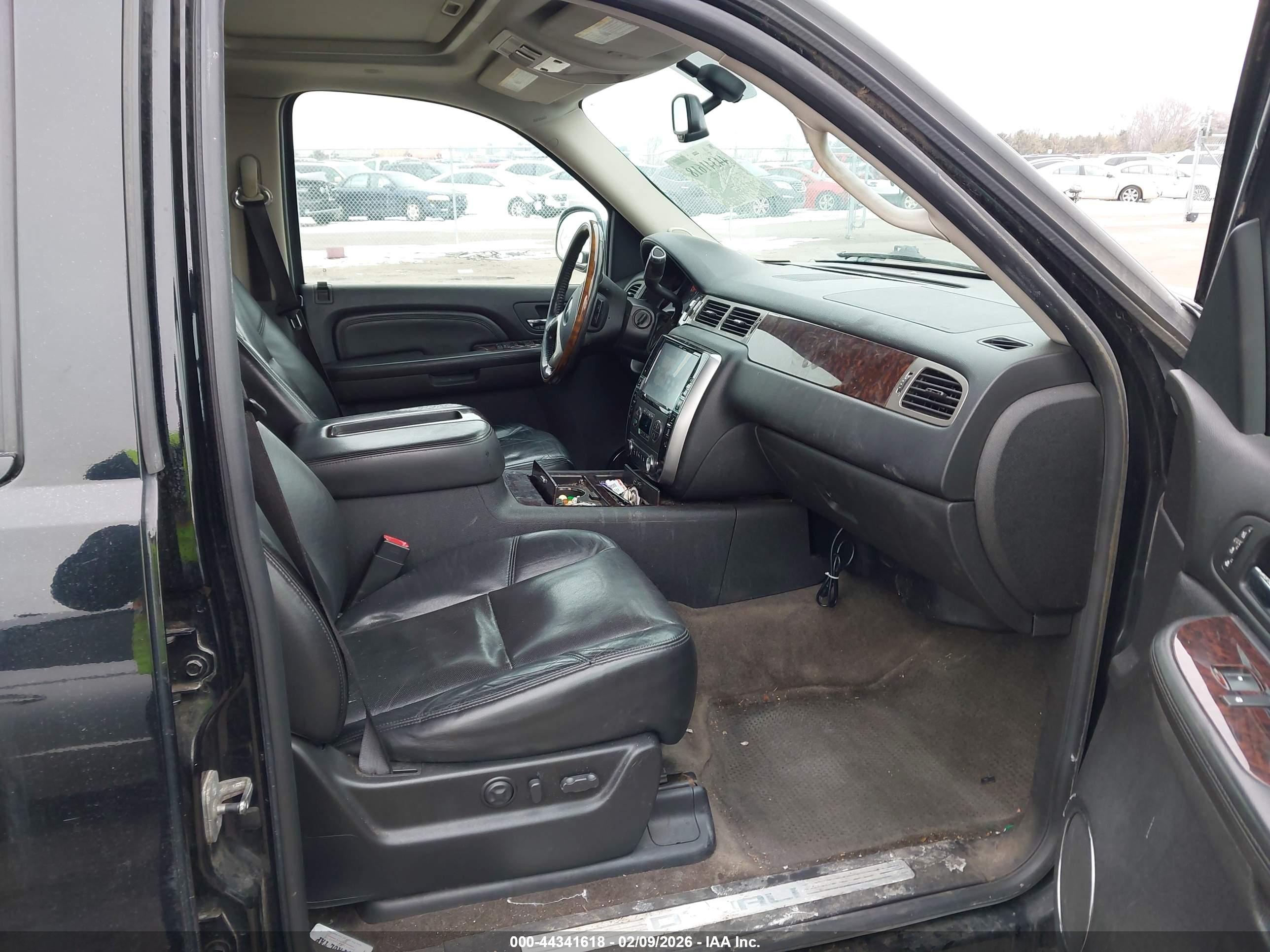 GMC YUKON image 5