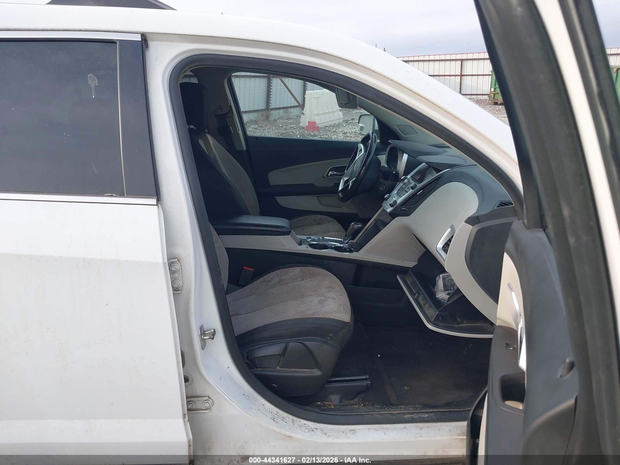 CHEVROLET EQUINOX image 5