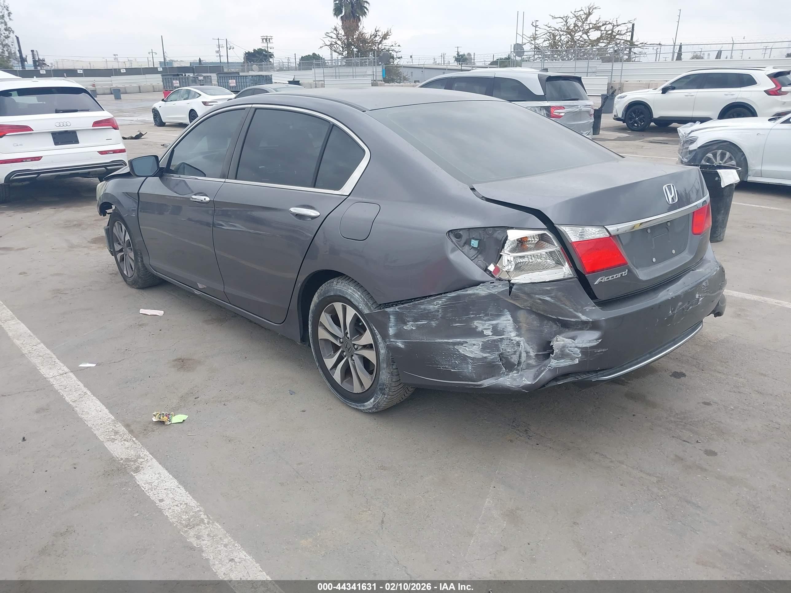 HONDA ACCORD image 3