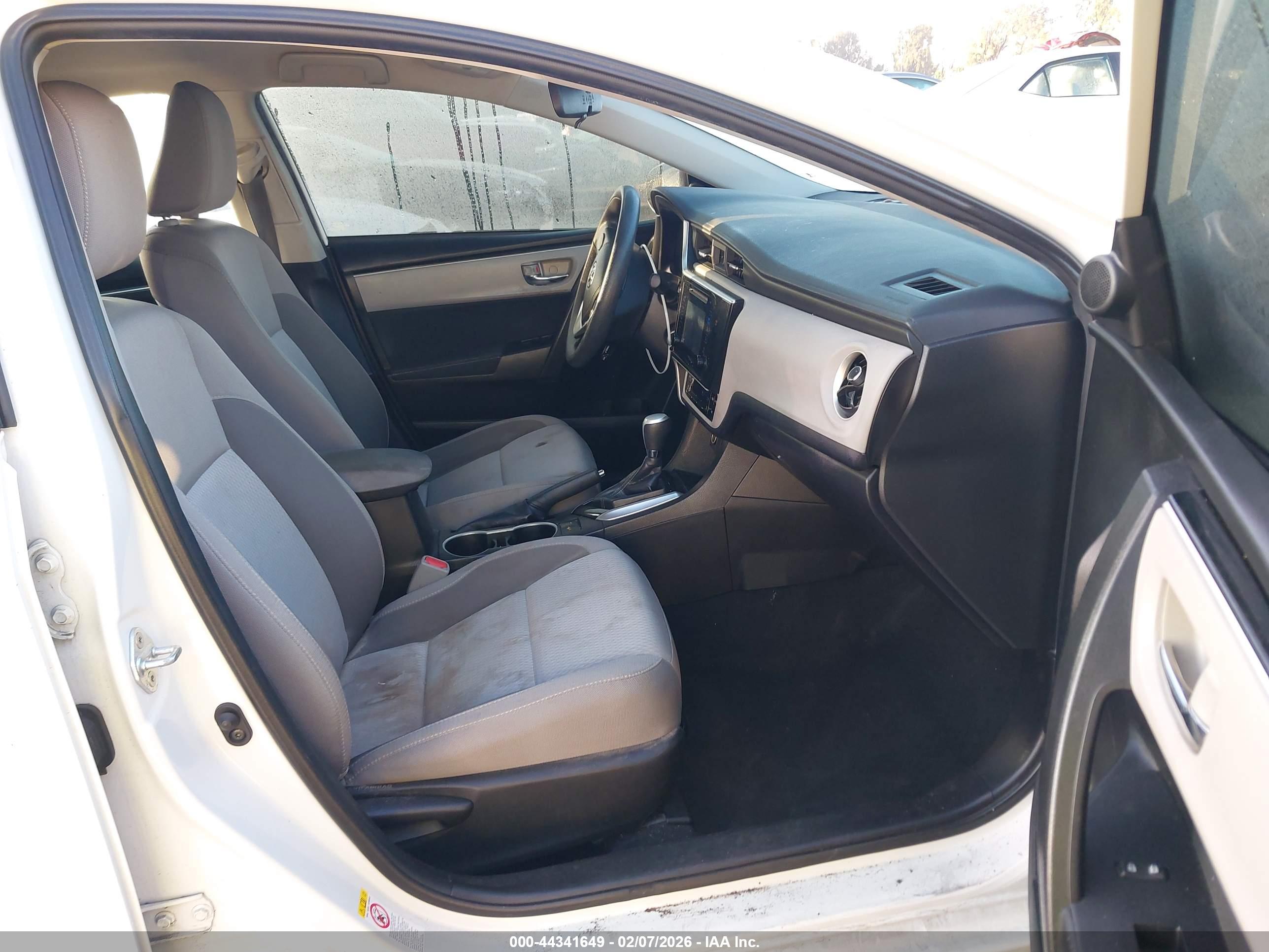 TOYOTA COROLLA image 5